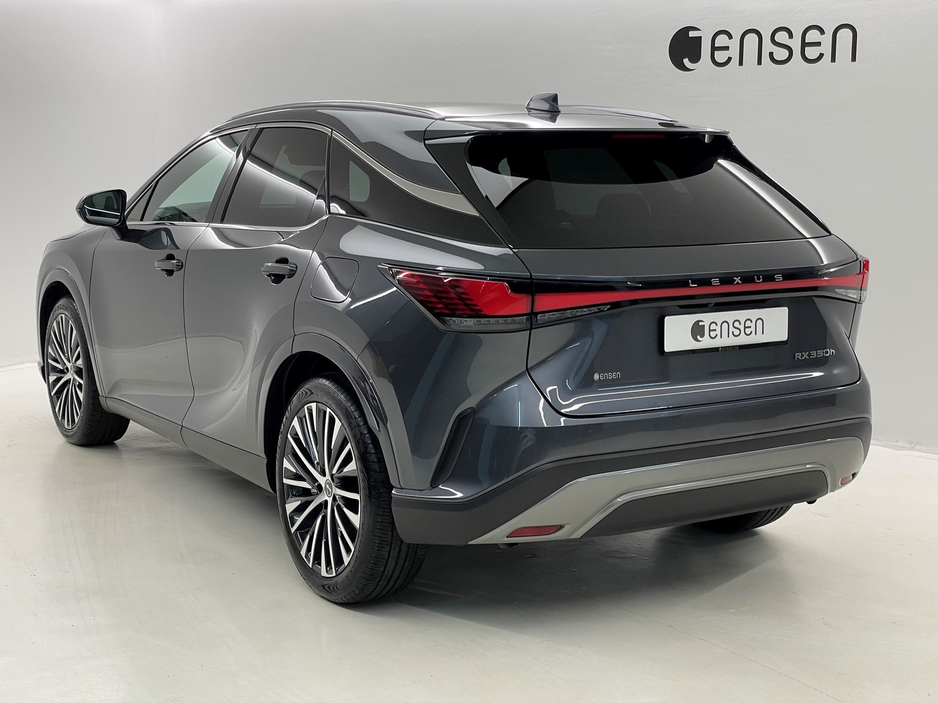 LEXUS RX 350h Comfort E-FOUR Voll-Hybrid-showroom-element-3
