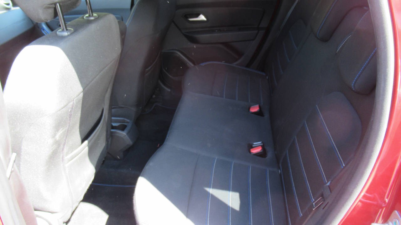DACIA Duster 1.3 TCe 150 Celebration 4WD-image-9