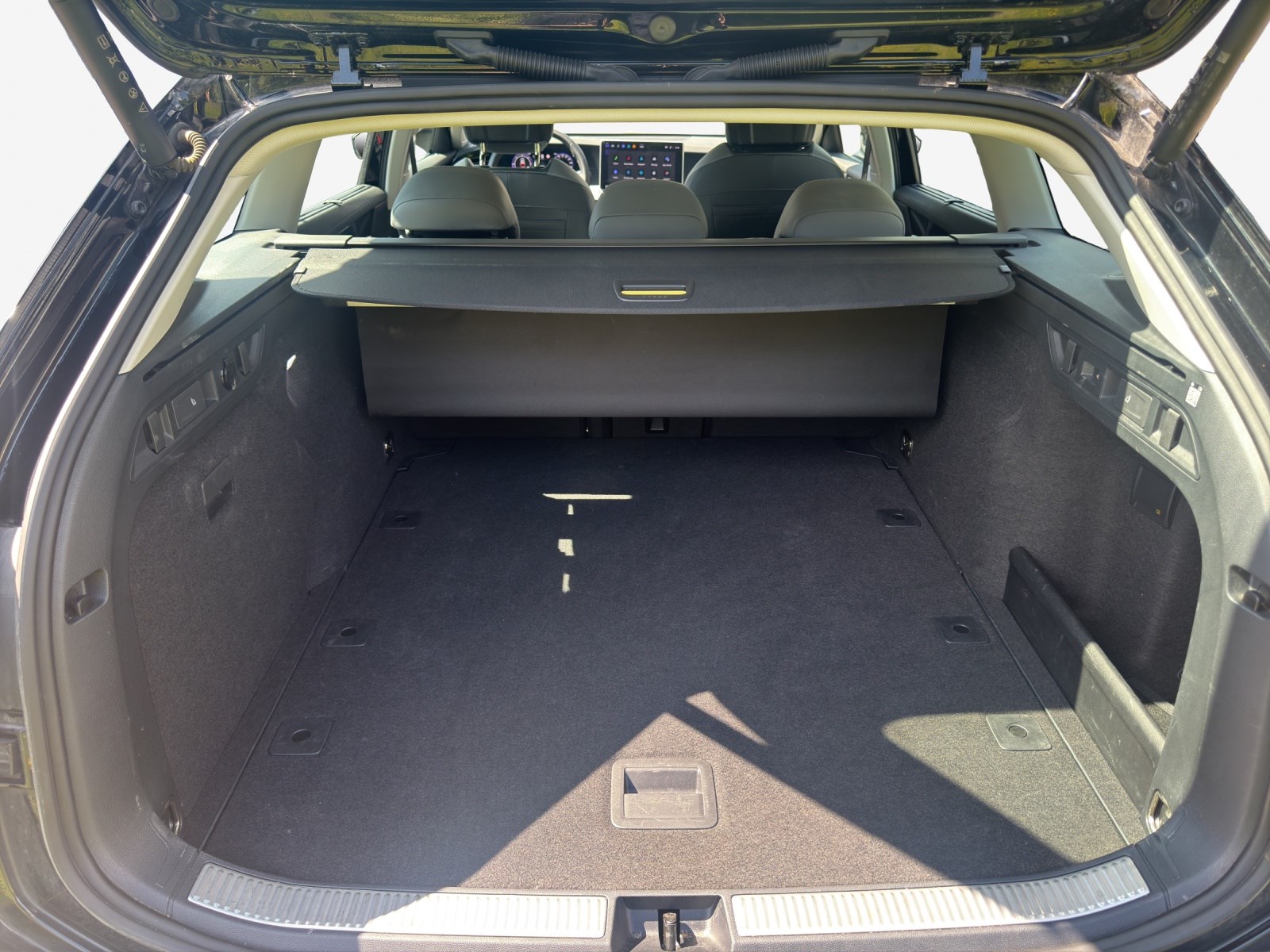 VW Passat Variant 2.0 TDI evo Business DSG-image-9