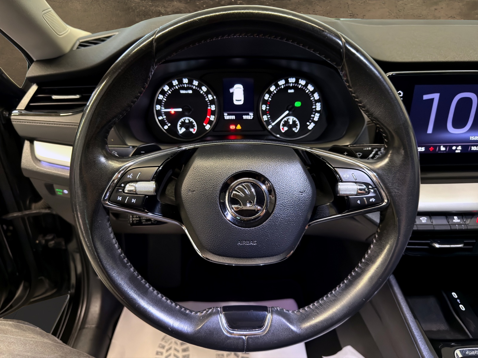 SKODA Octavia Combi 2.0 TDI DSG Ambition 4x4-image-7