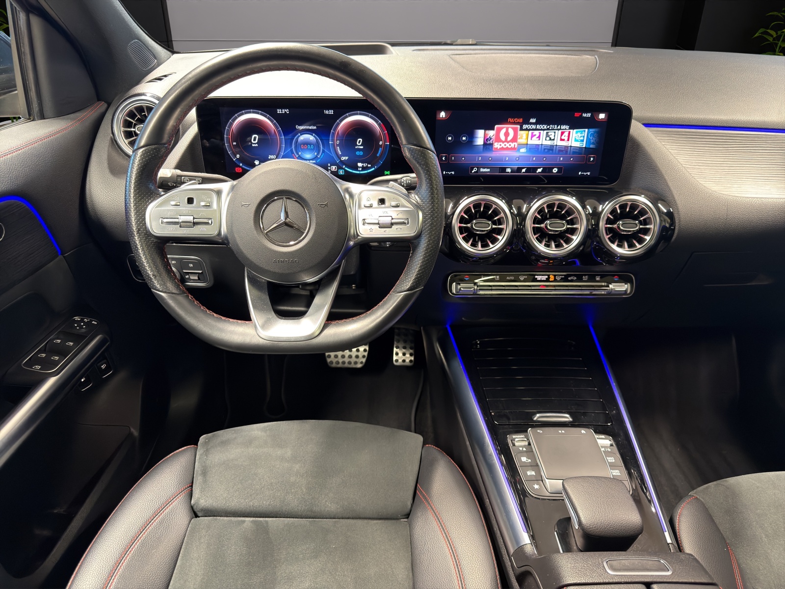 Image MERCEDES-BENZ GLA-250 GLA 250e AMG Line 8G-DCT