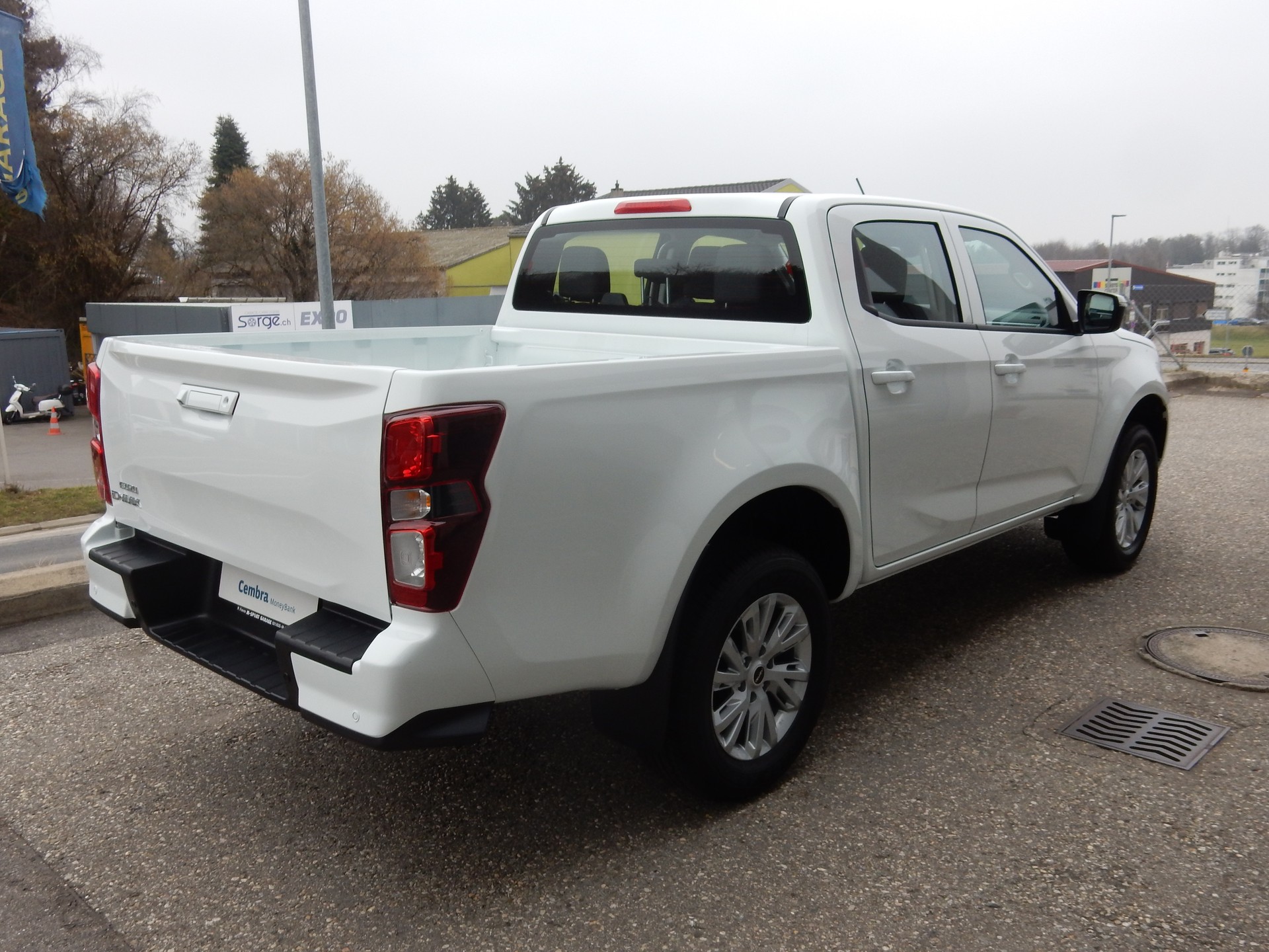 ISUZU D-MAX 1.9 CrewCab N60BB+ 4x4 AT-showroom-element-2