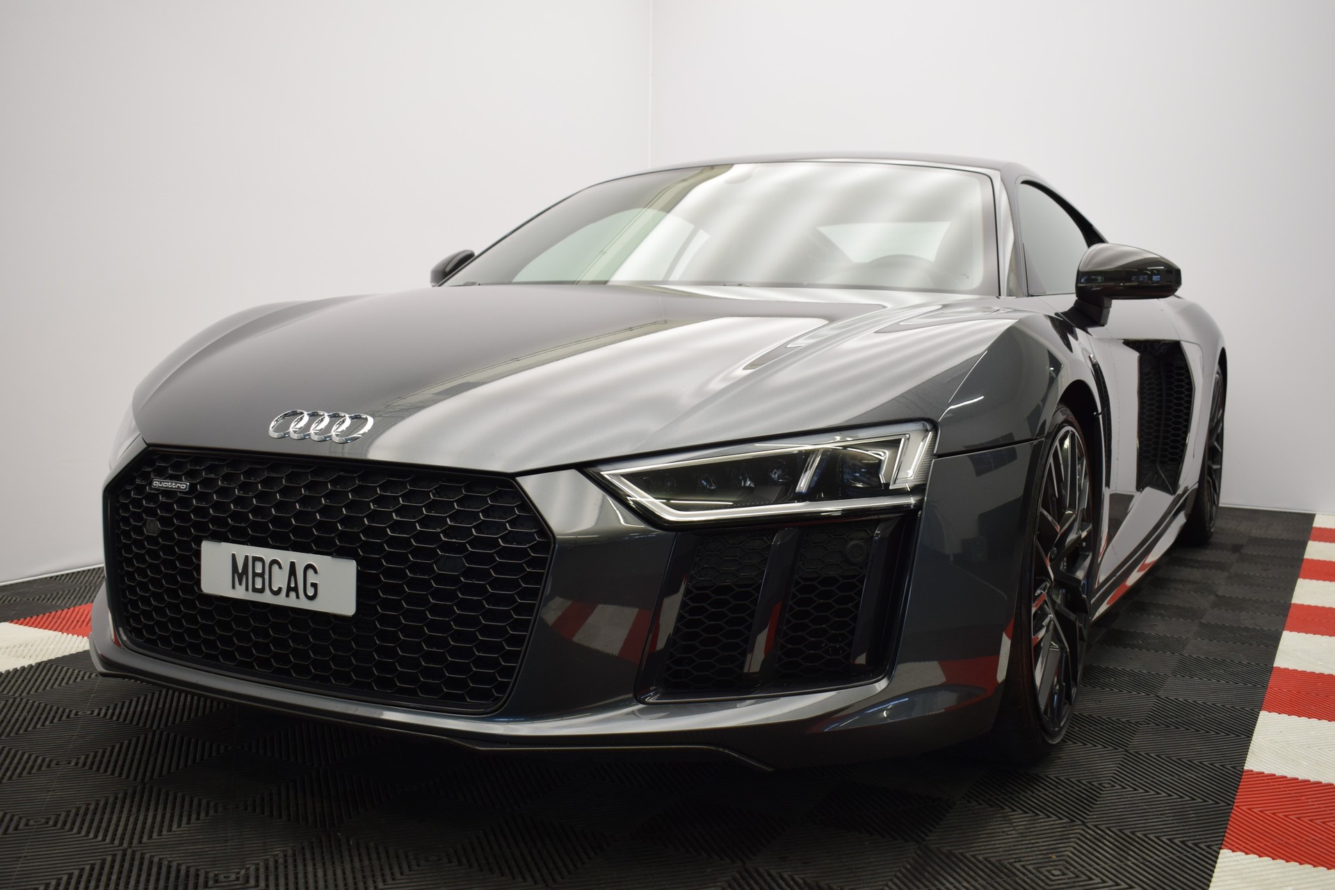 AUDI R8 Coupé 5.2 plus S-Tronic-showroom-element-3