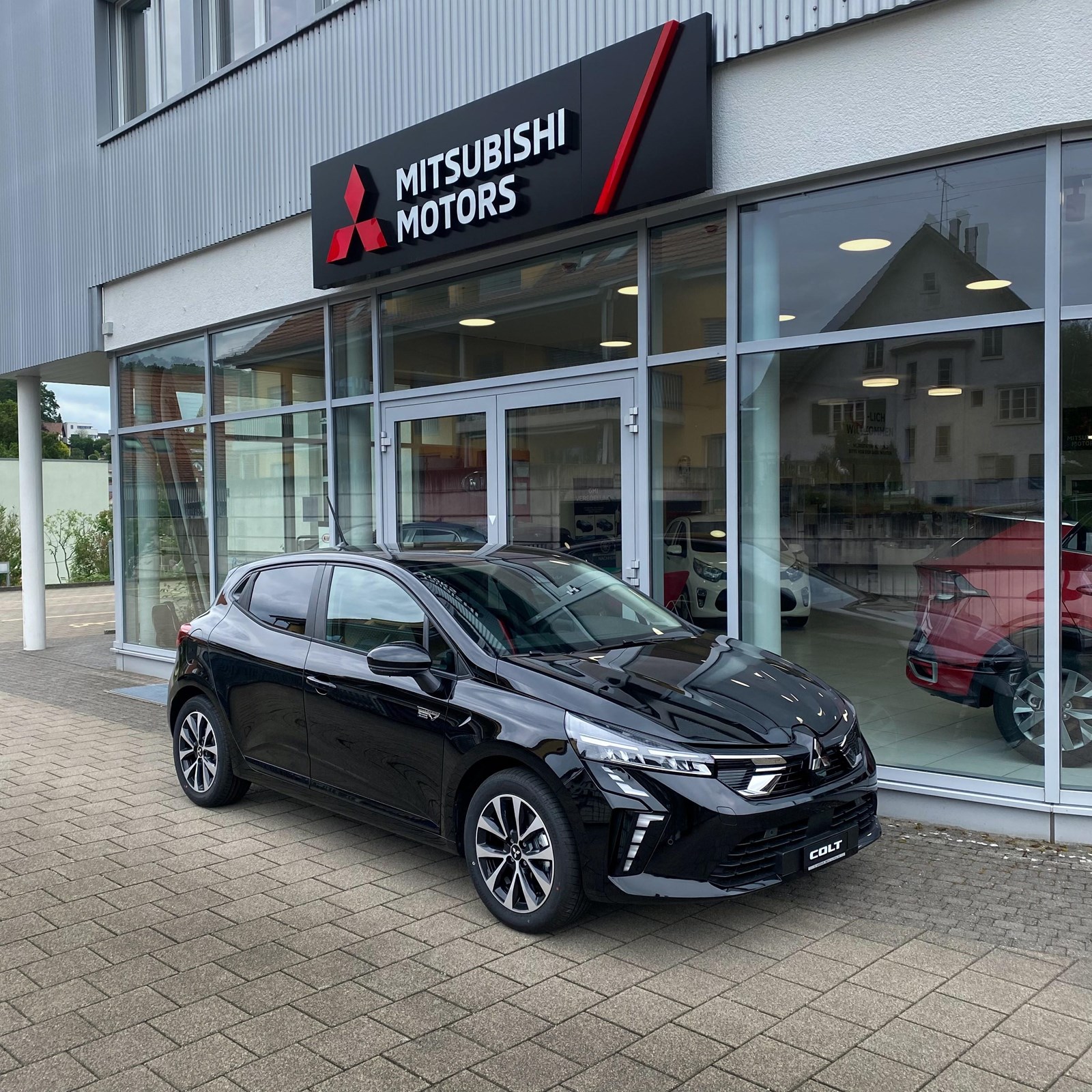 MITSUBISHI Colt 1.6 HEV Invite+
