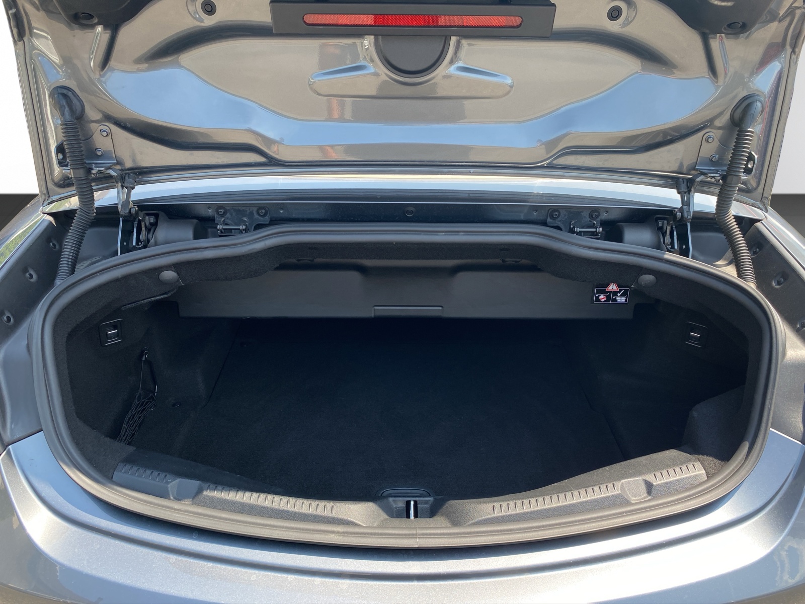 Image MERCEDES-BENZ E-400 E 400 AMG Line 4 Matic