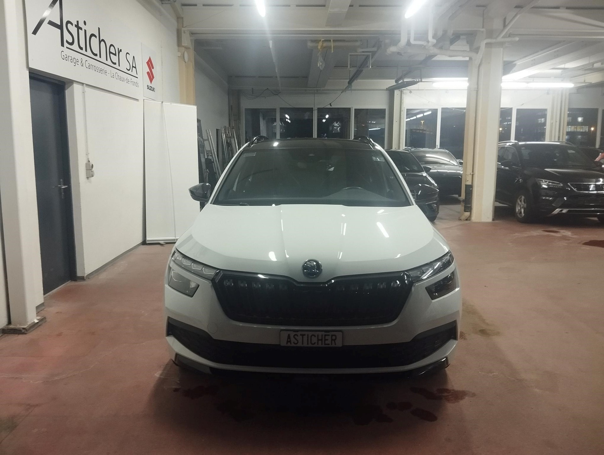 SKODA Kamiq 1.5 TSI ACT Monte Carlo DSG-showroom-element-1