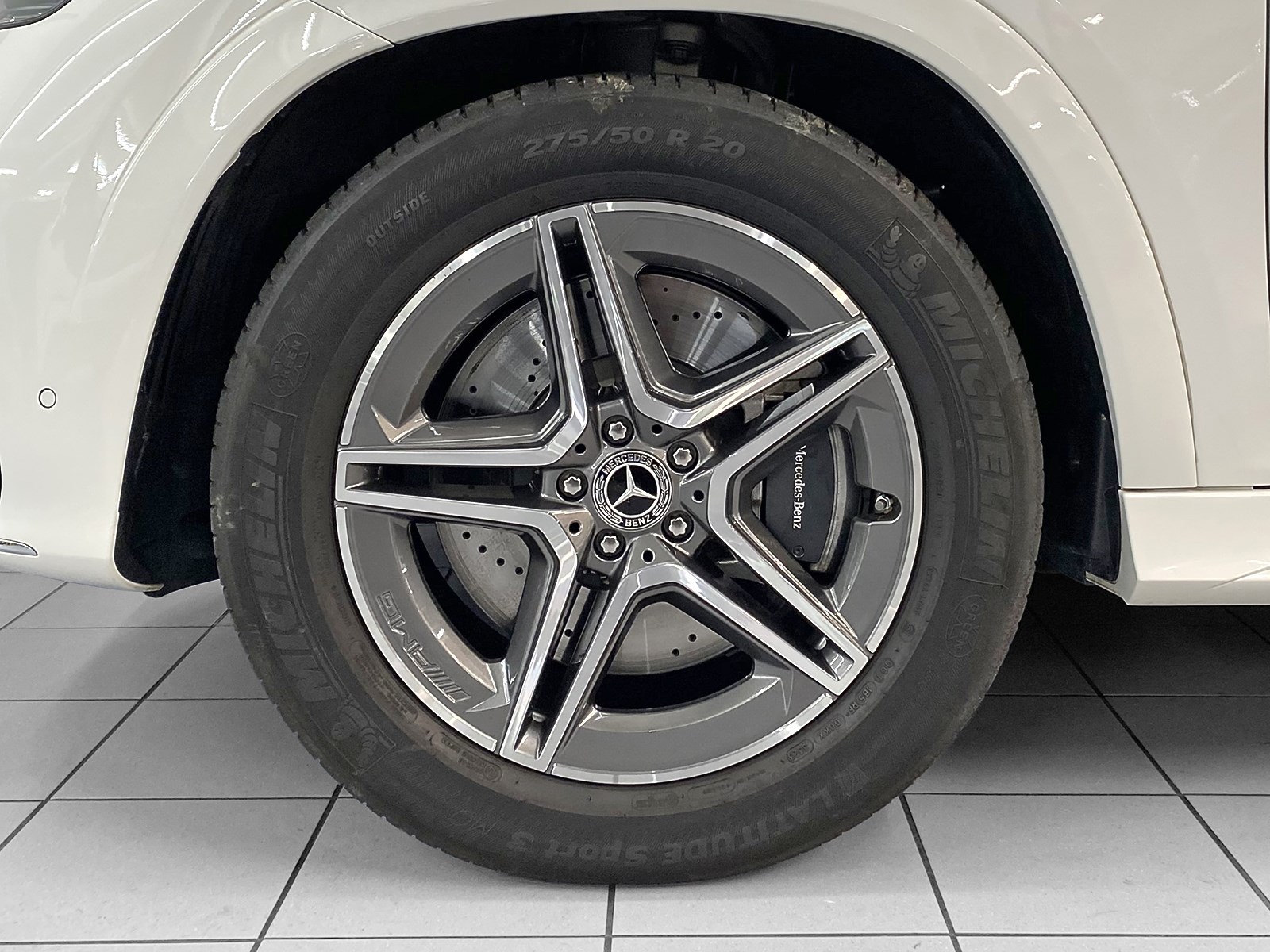MERCEDES-BENZ GLE 400 e AMG Line 4Matic-image-5