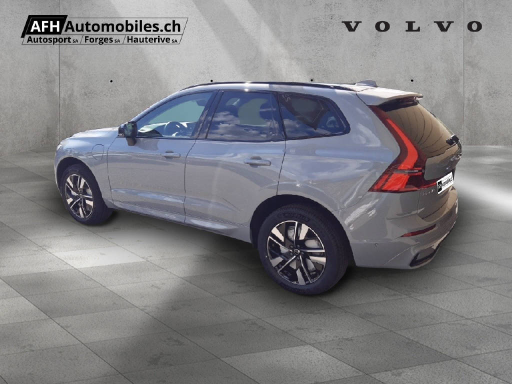 VOLVO XC60 2.0 T6 TE Plus Dark eAWD-showroom-element-2
