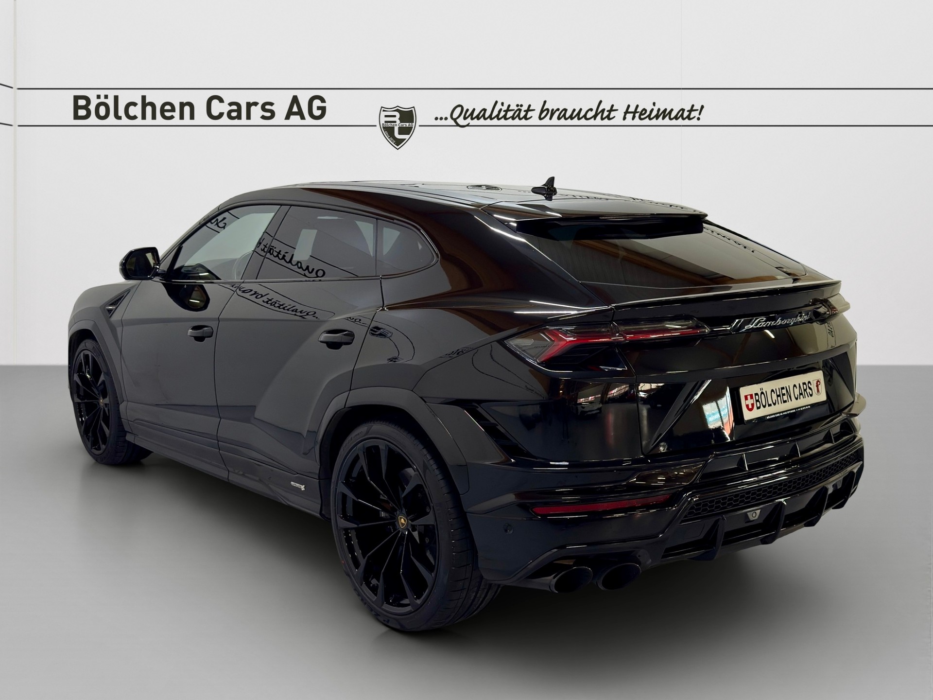 LAMBORGHINI Urus S E-Gear-showroom-element-3