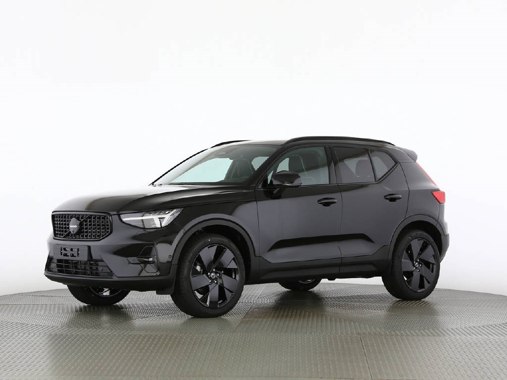 VOLVO XC40 2.0 B4 MH Black Edition
