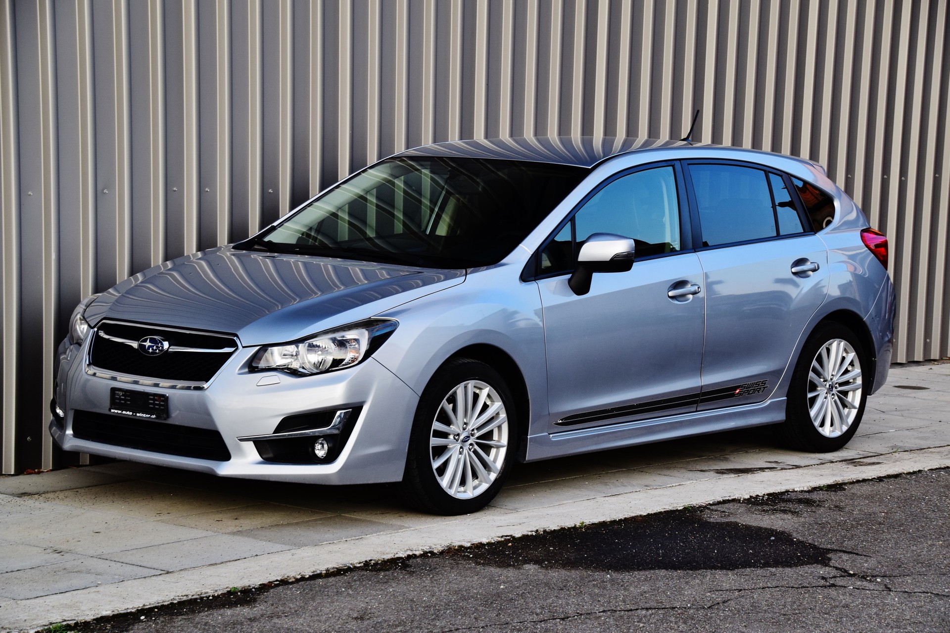 SUBARU Impreza 2.0 Swiss Sport Lineartronic-showroom-element-2