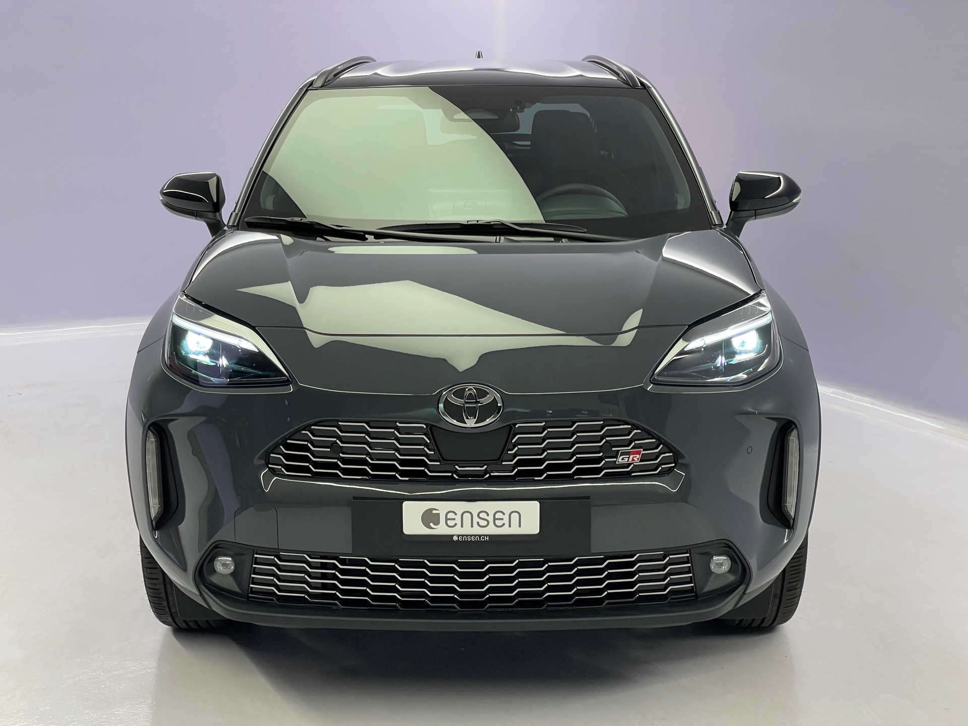 TOYOTA Yaris Cross Hybrid 1.5 GR Sport-showroom-element-1
