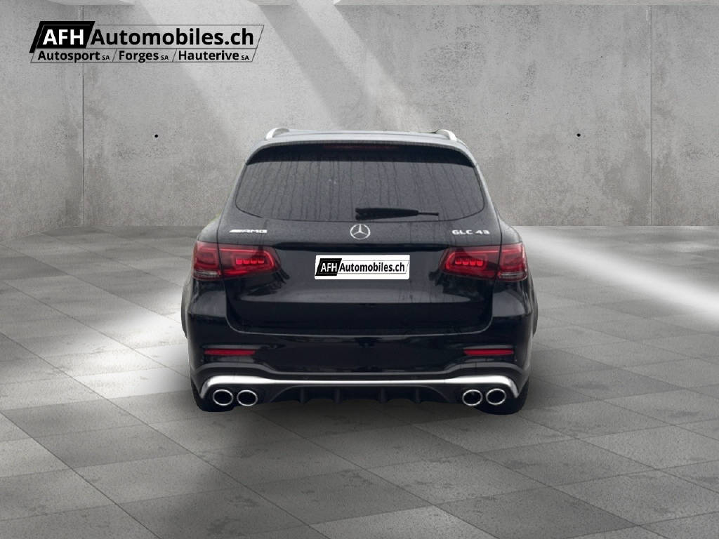 MERCEDES-BENZ GLC 43 AMG 4m-showroom-element-3