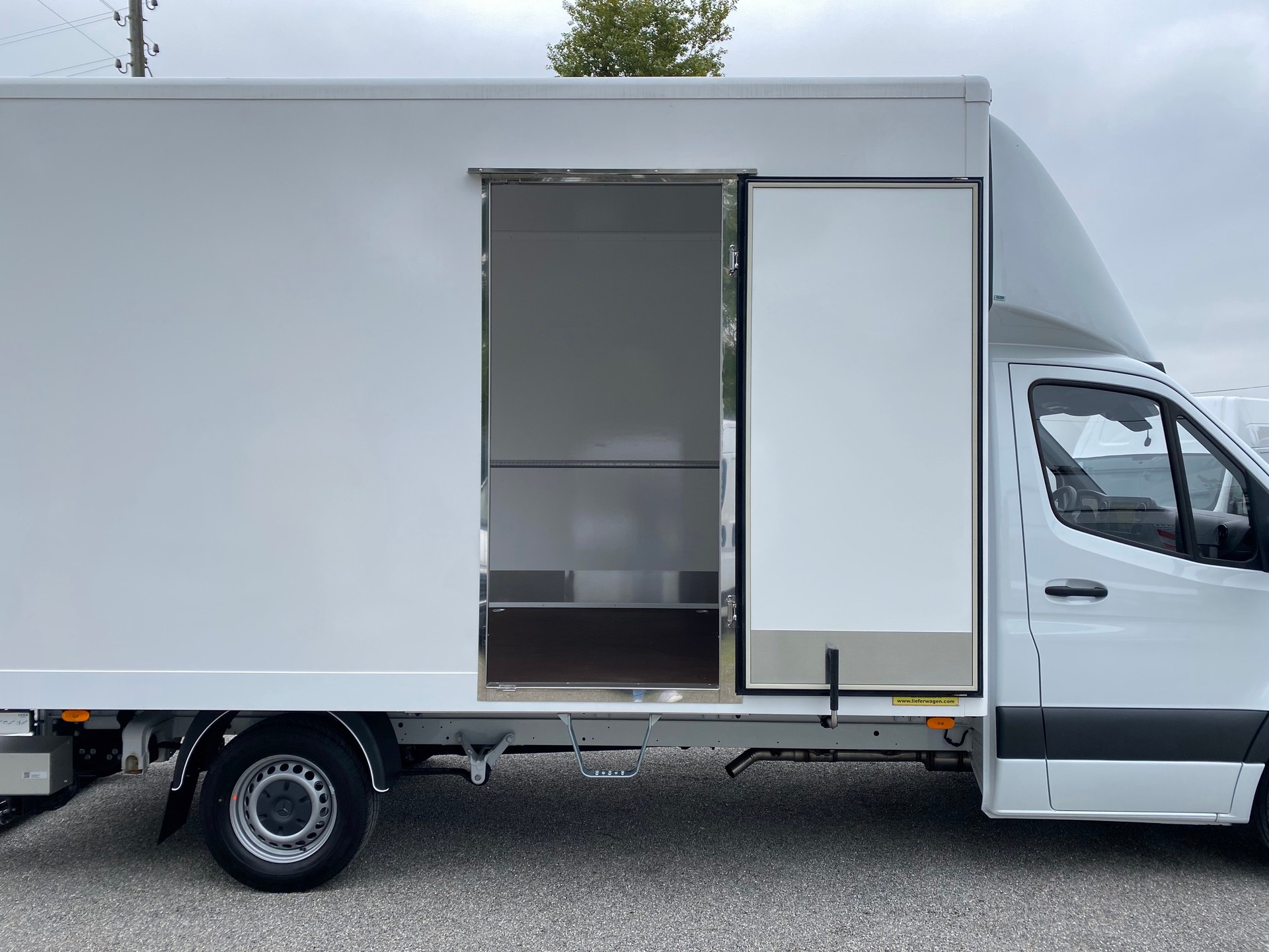 MERCEDES-BENZ Sprinter 317 CDI Möbelkoffer mit Hebebühne 2.34m Innenhöhe-image-10
