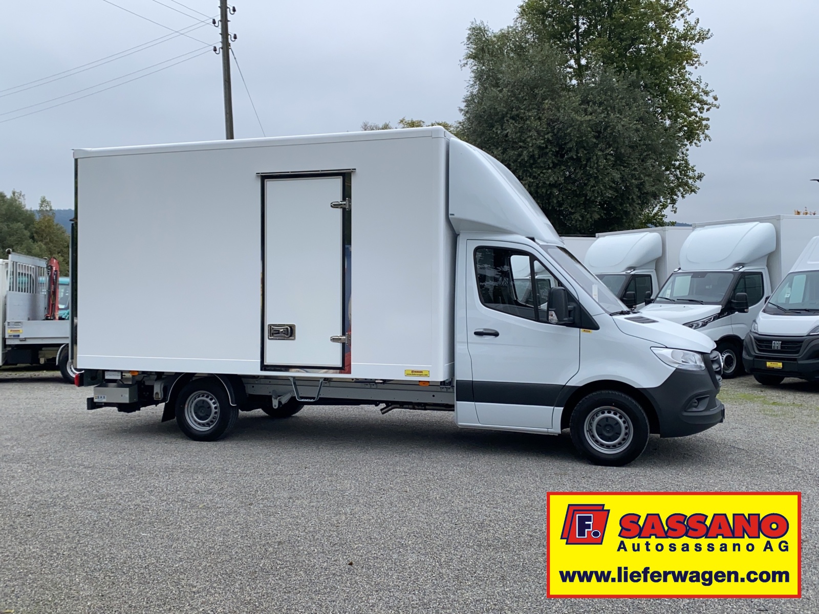 MERCEDES-BENZ Sprinter 317 CDI Möbelkoffer mit Hebebühne 2.34m Innenhöhe-image-4