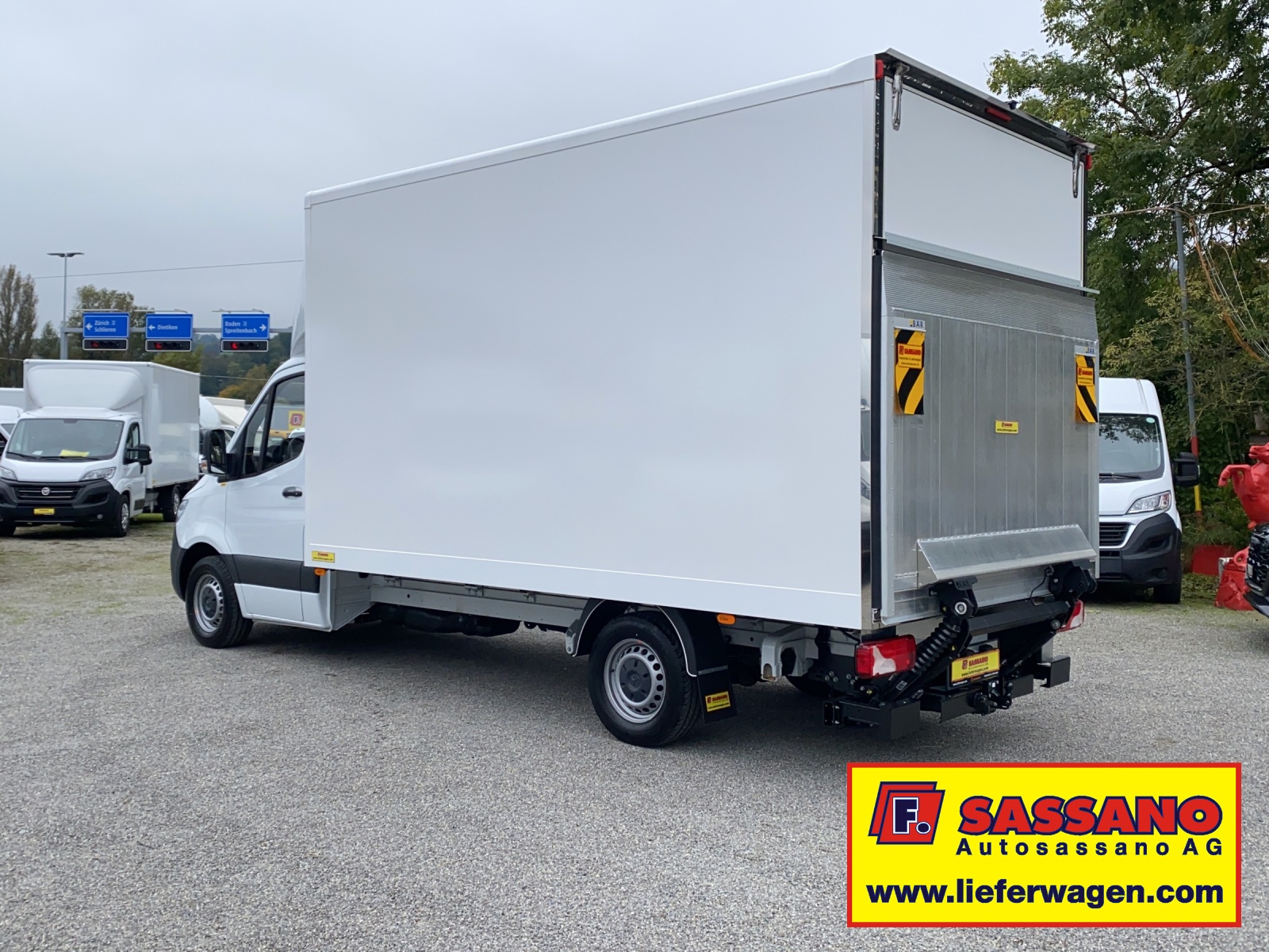 MERCEDES-BENZ Sprinter 317 CDI Möbelkoffer mit Hebebühne 2.34m Innenhöhe-image-6