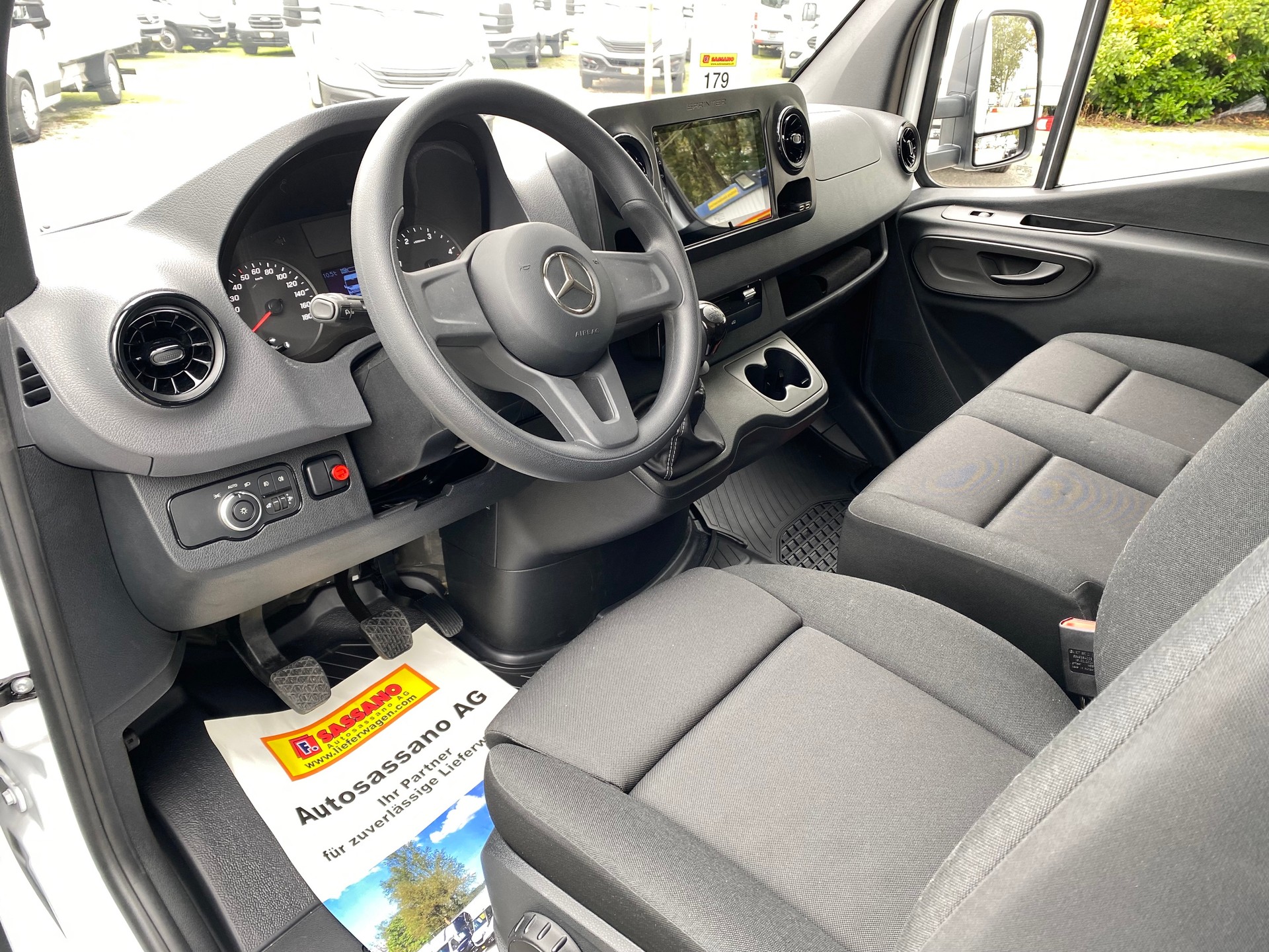 MERCEDES-BENZ Sprinter 317 CDI Möbelkoffer mit Hebebühne 2.34m Innenhöhe-image-13