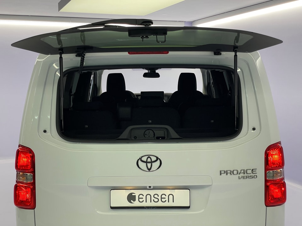 Proace Verso L1 2.0 D Trend