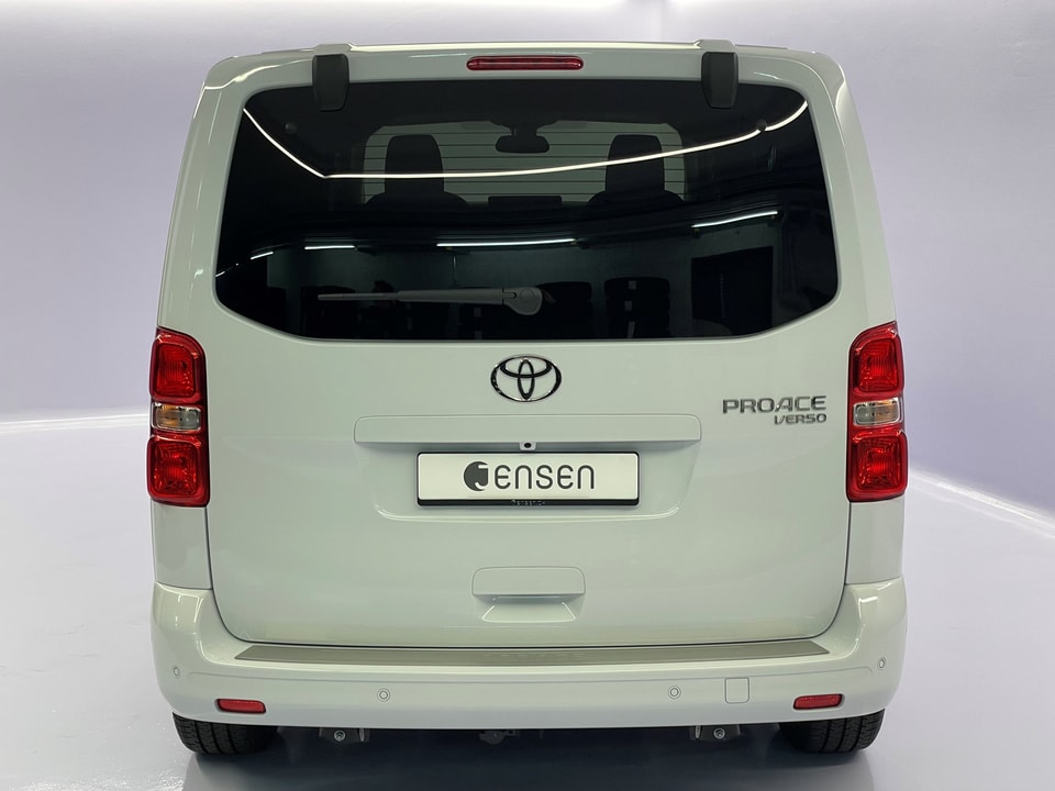 Proace Verso L1 2.0 D Trend