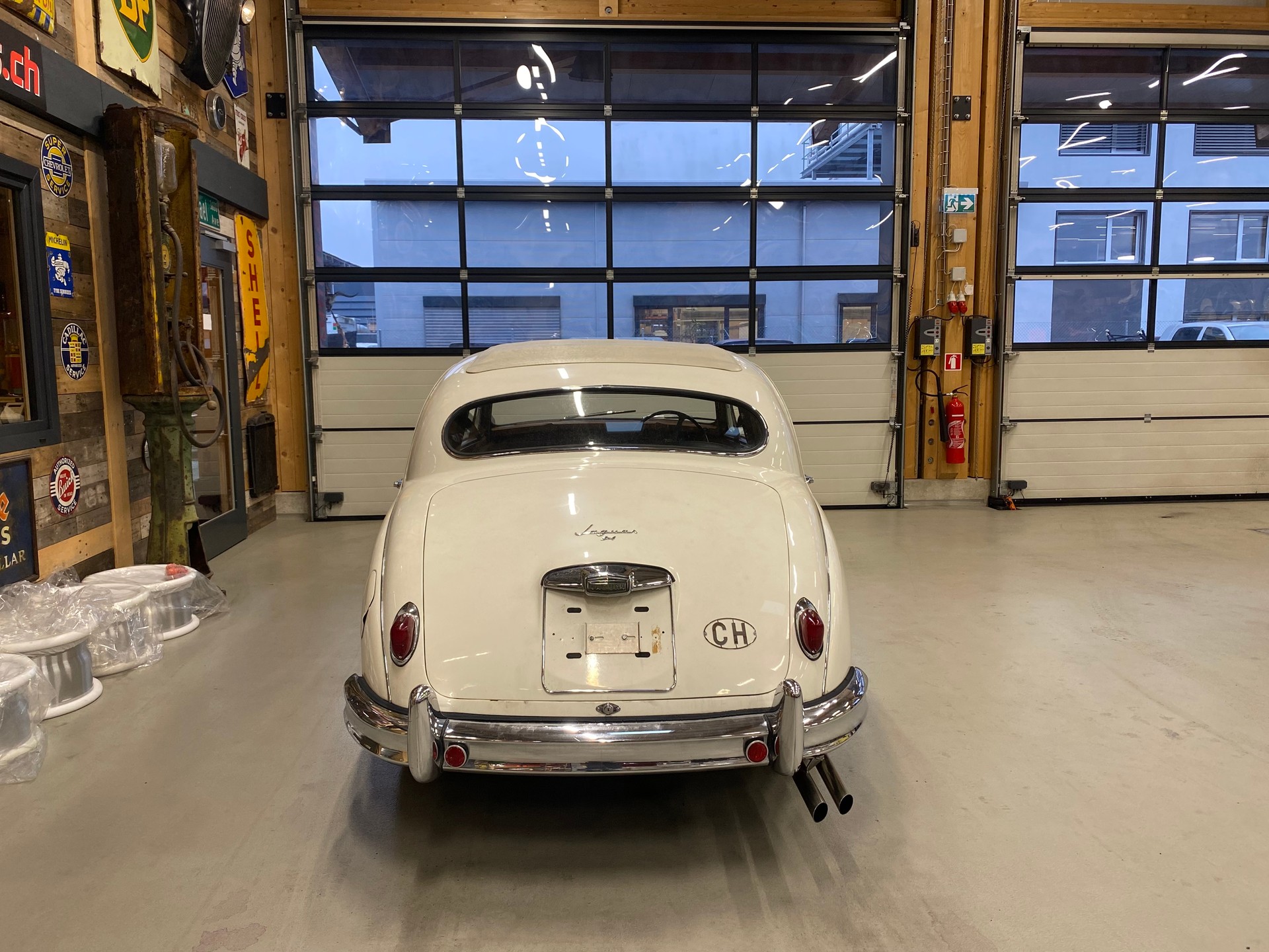 JAGUAR MK I 3.4-image-3