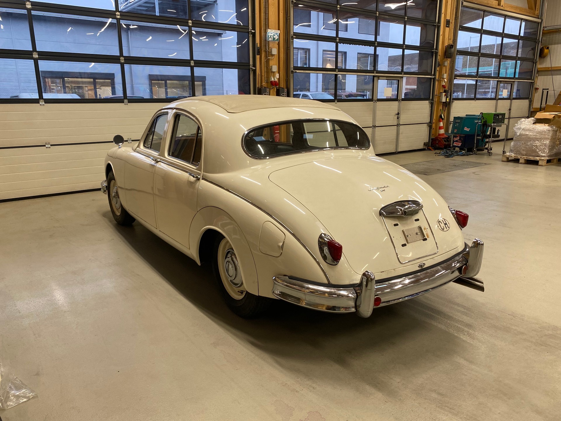 JAGUAR MK I 3.4-image-2