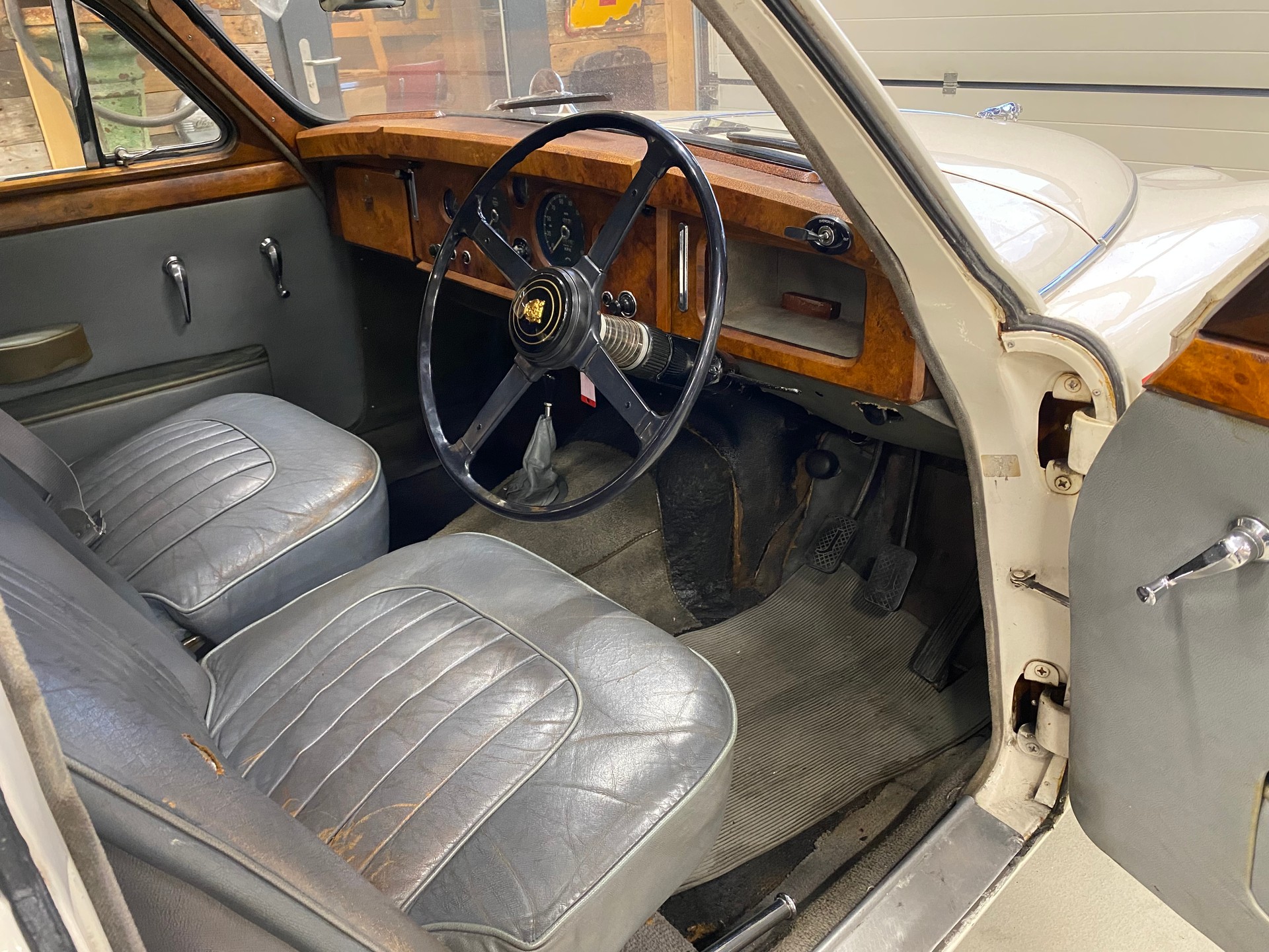 JAGUAR MK I 3.4-image-8