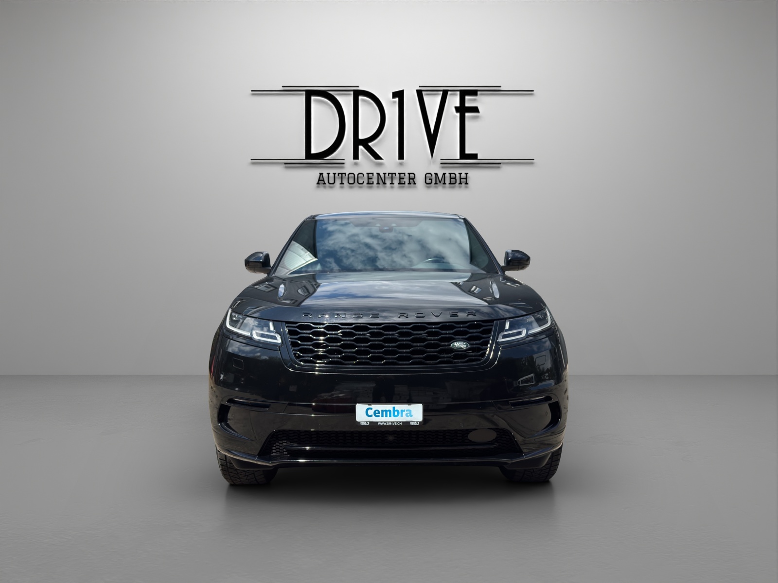 LAND ROVER Range Rover Velar D 275 Automatic-showroom-element-1
