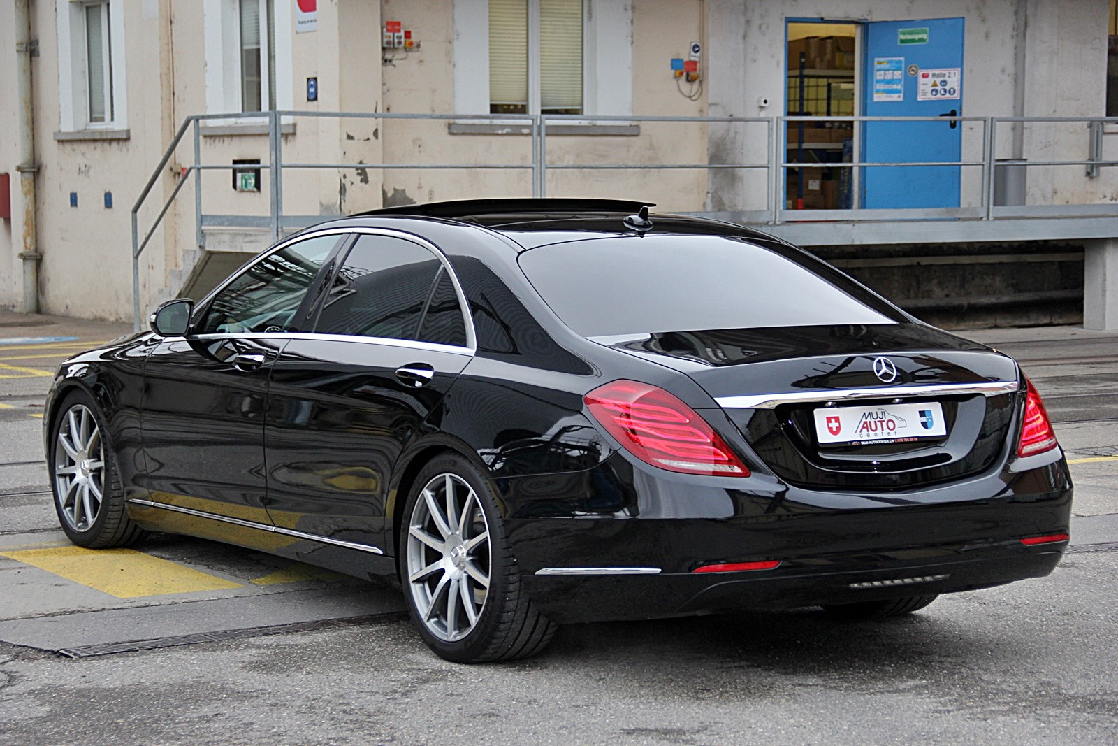 MERCEDES-BENZ S 350 d L 4Matic 9G-Tronic-showroom-element-2