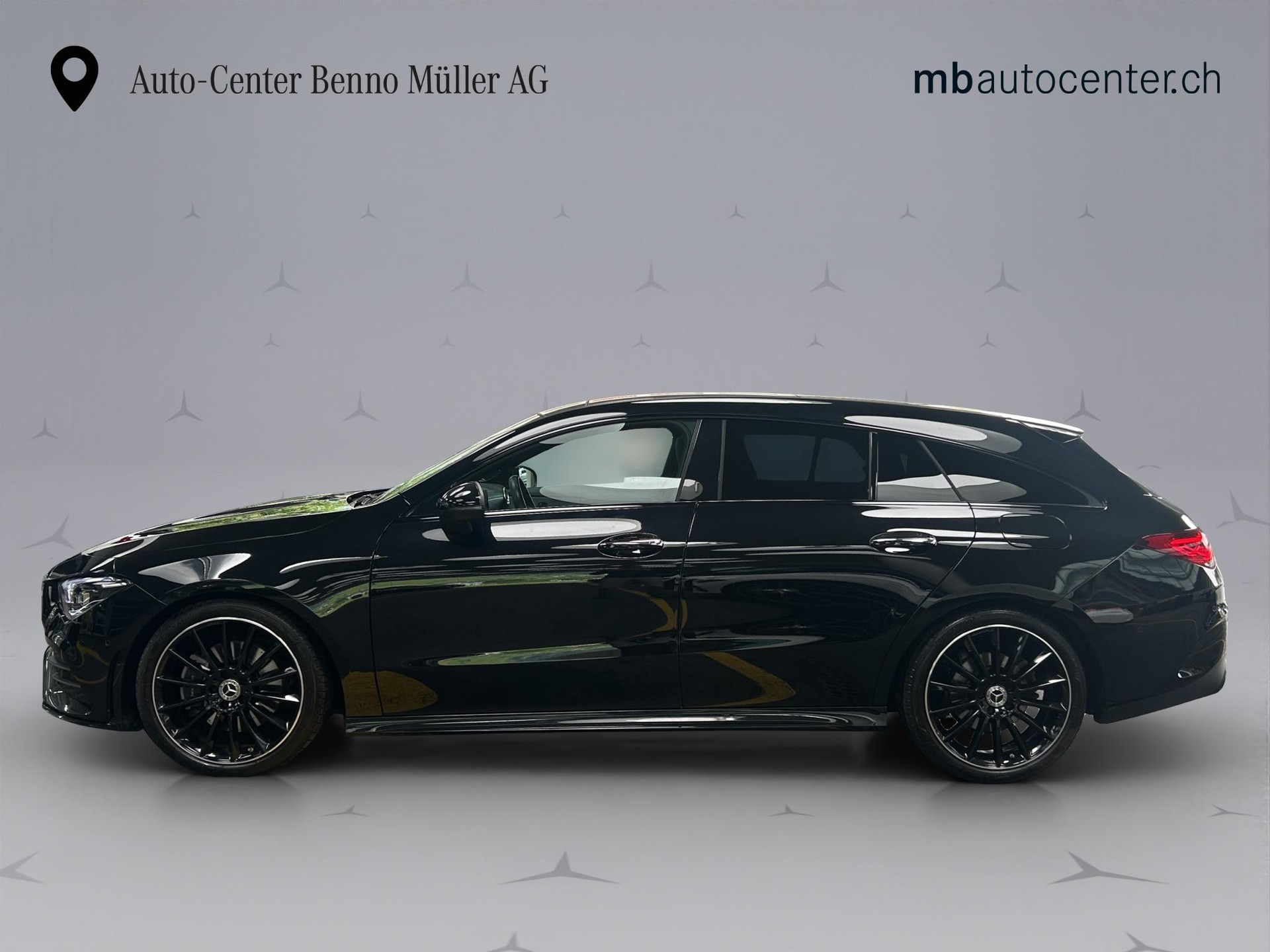 MERCEDES-BENZ CLA 200 AMG Line Shooting Brake-showroom-element-1
