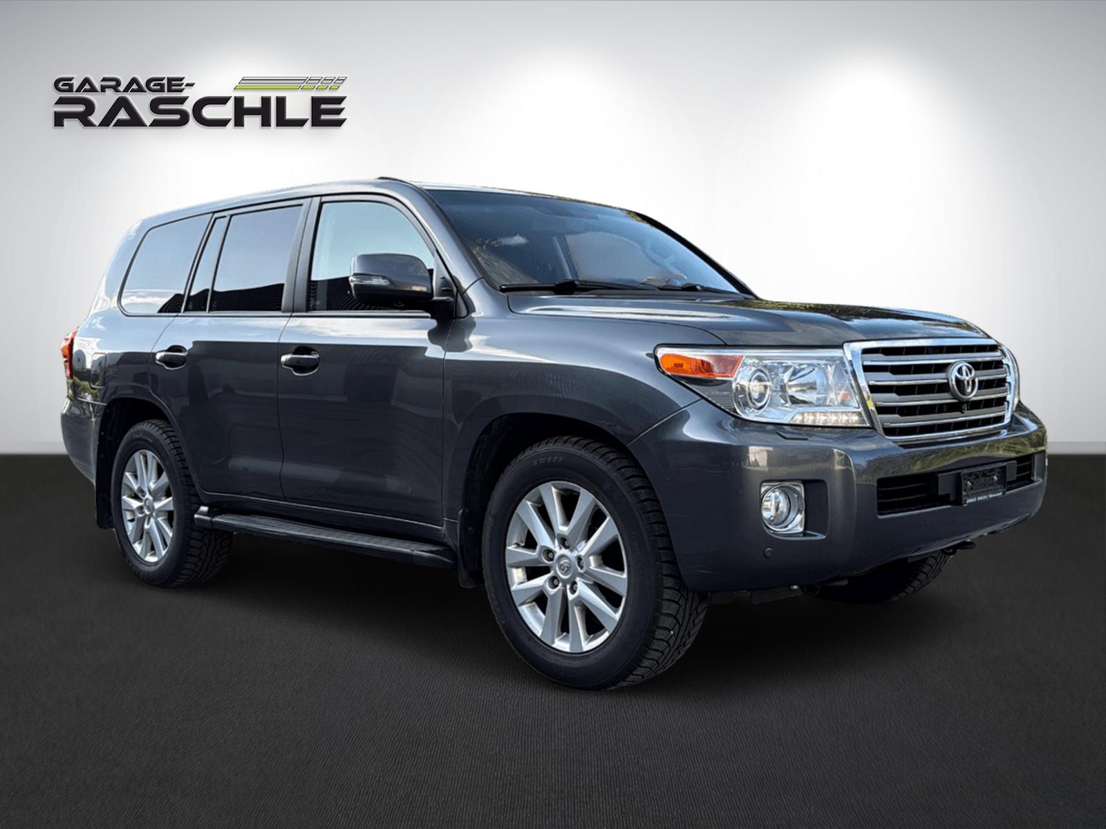 TOYOTA Land Cruiser V8 4.5 D-4D V8 Linea Sol 5P.