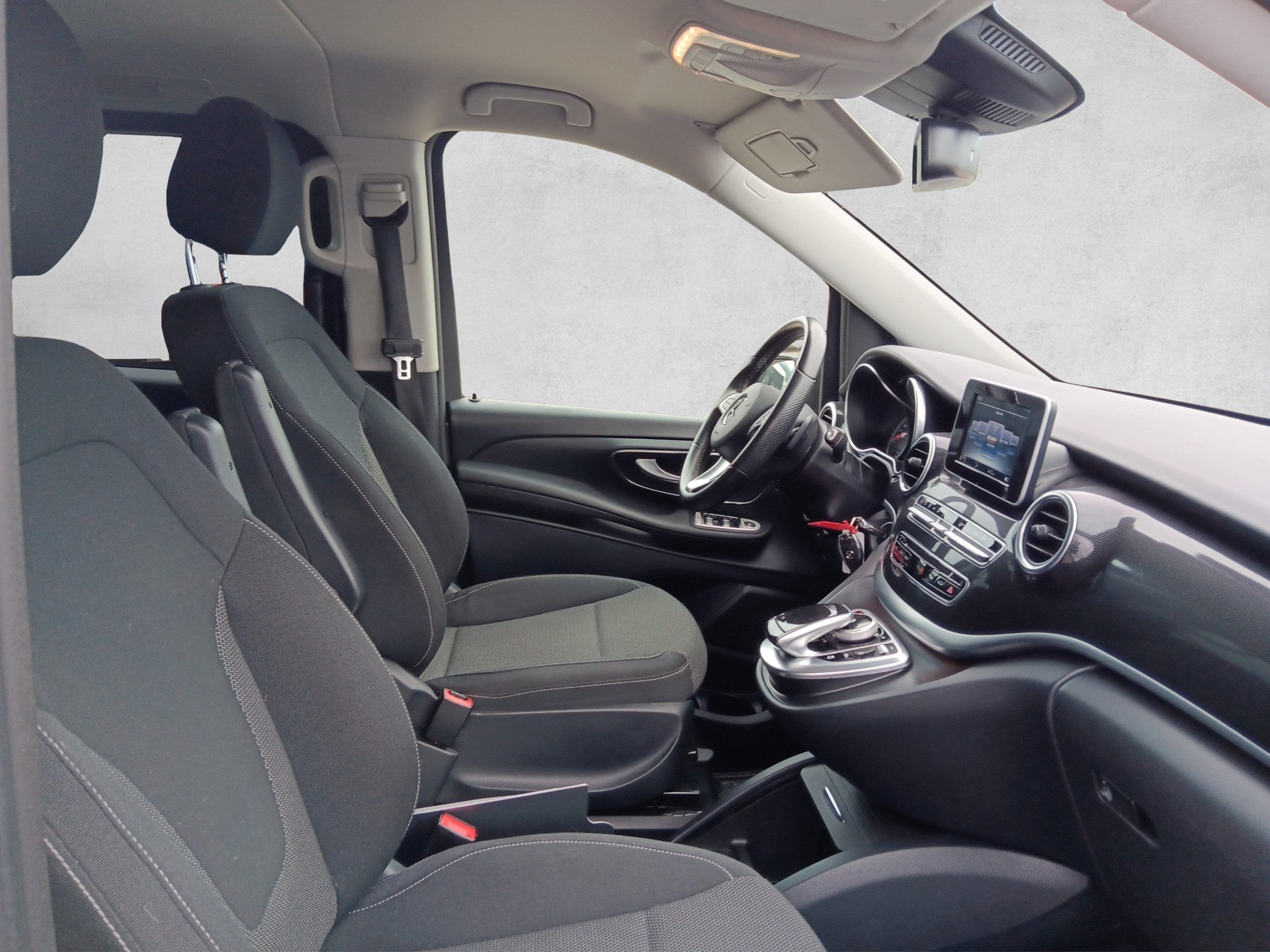 MERCEDES-BENZ V 250 d Avantgarde Lang 4Matic 7G-Tronic-image-9