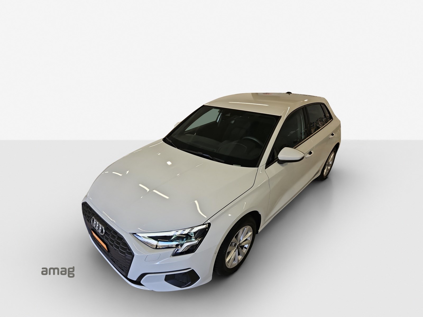 AUDI A3 Sportback 35 TFSI Attraction-image-15