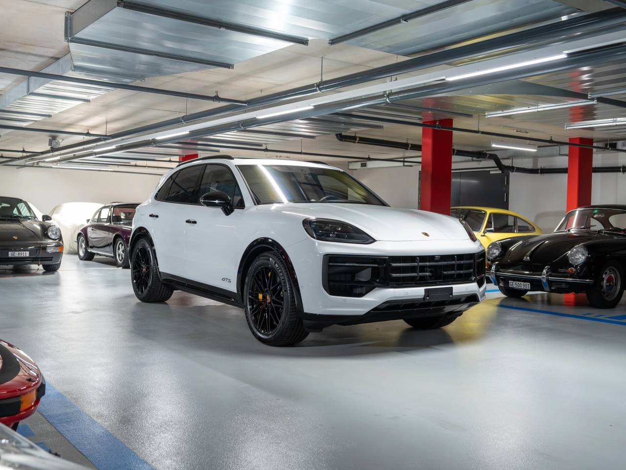 PORSCHE CAYENNE GTS-showroom-element-3