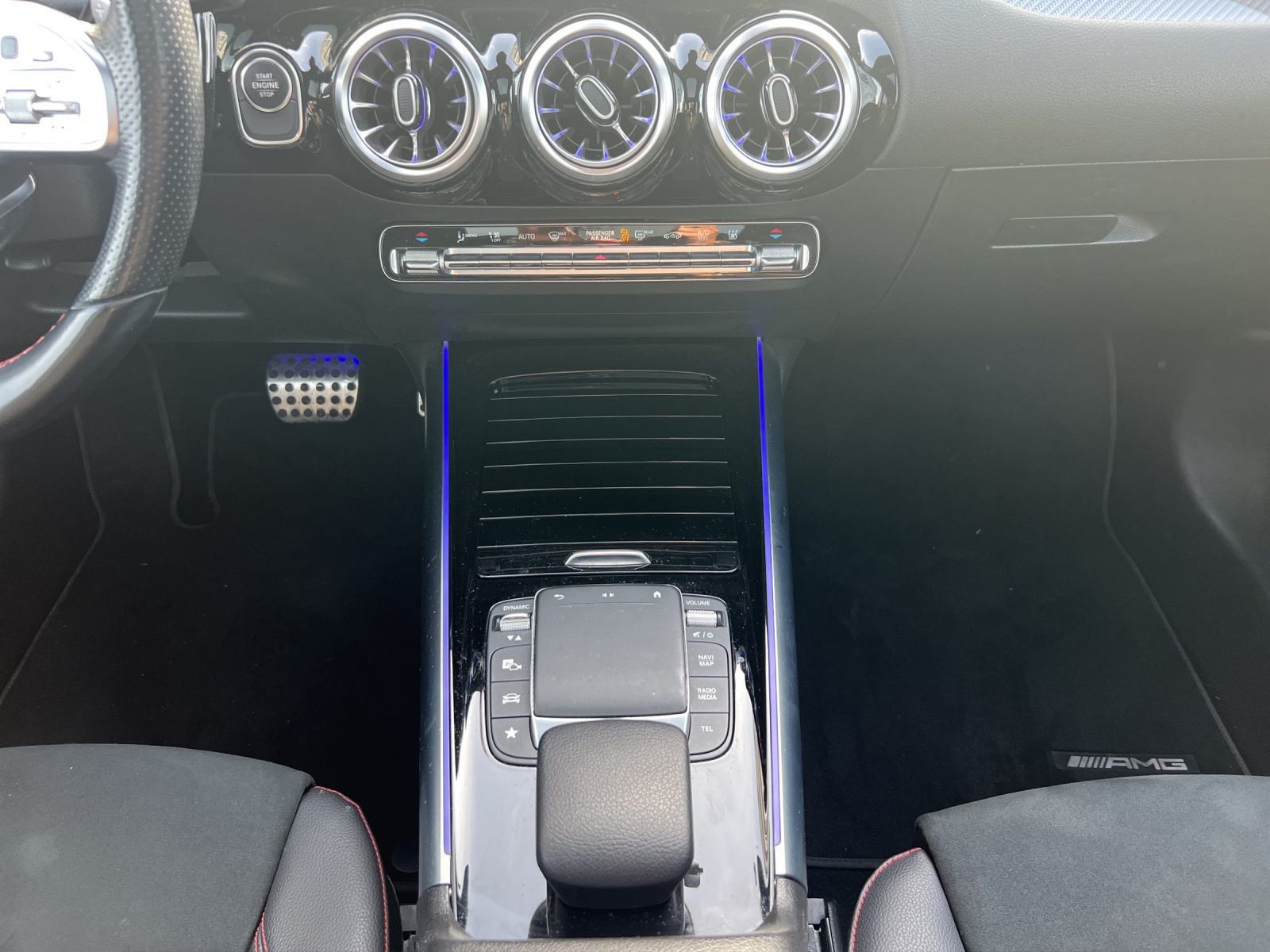 Image MERCEDES-BENZ B-250 B 250 e AMG Line