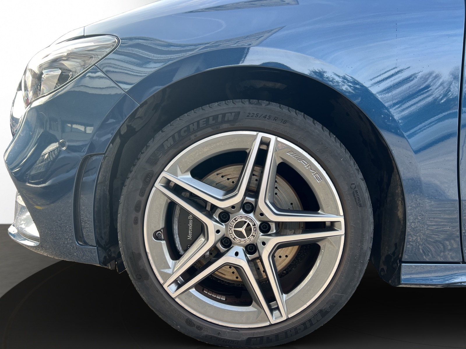 Image MERCEDES-BENZ B-250 B 250 e AMG Line