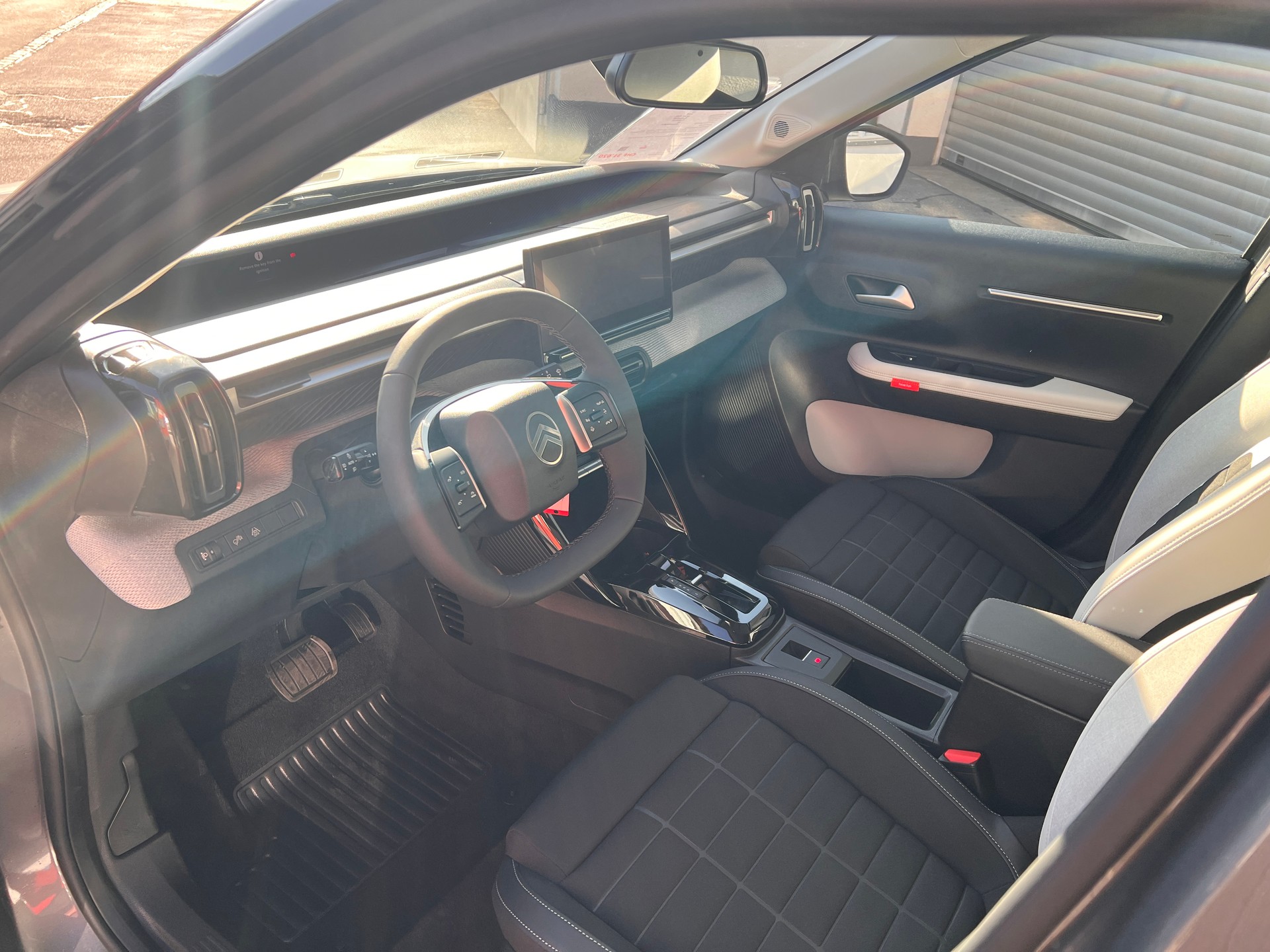 CITROEN e-C3 44kWh Max-image-9