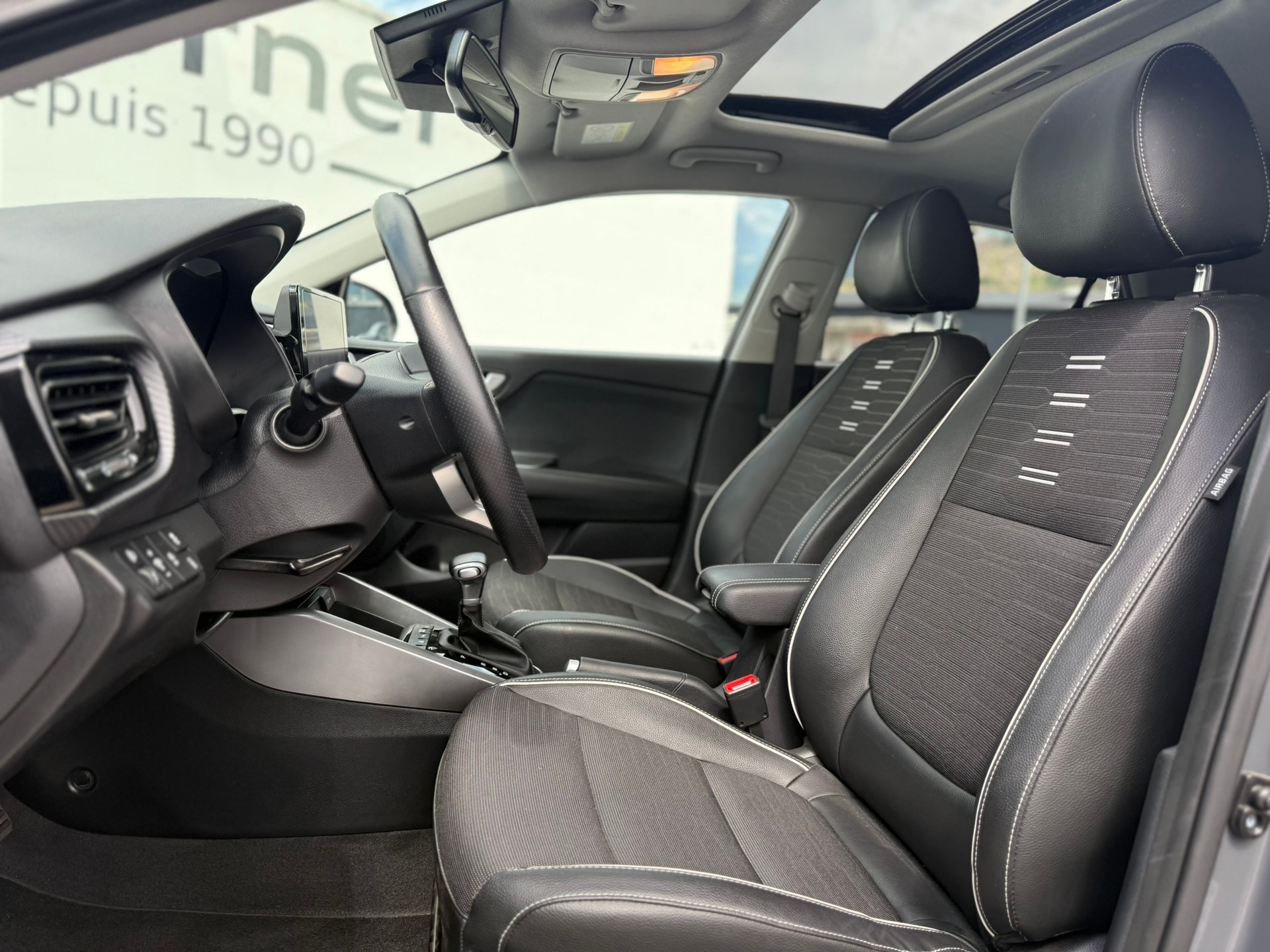 KIA Stonic 1.0 T-GDI GT-Line DCT-image-8
