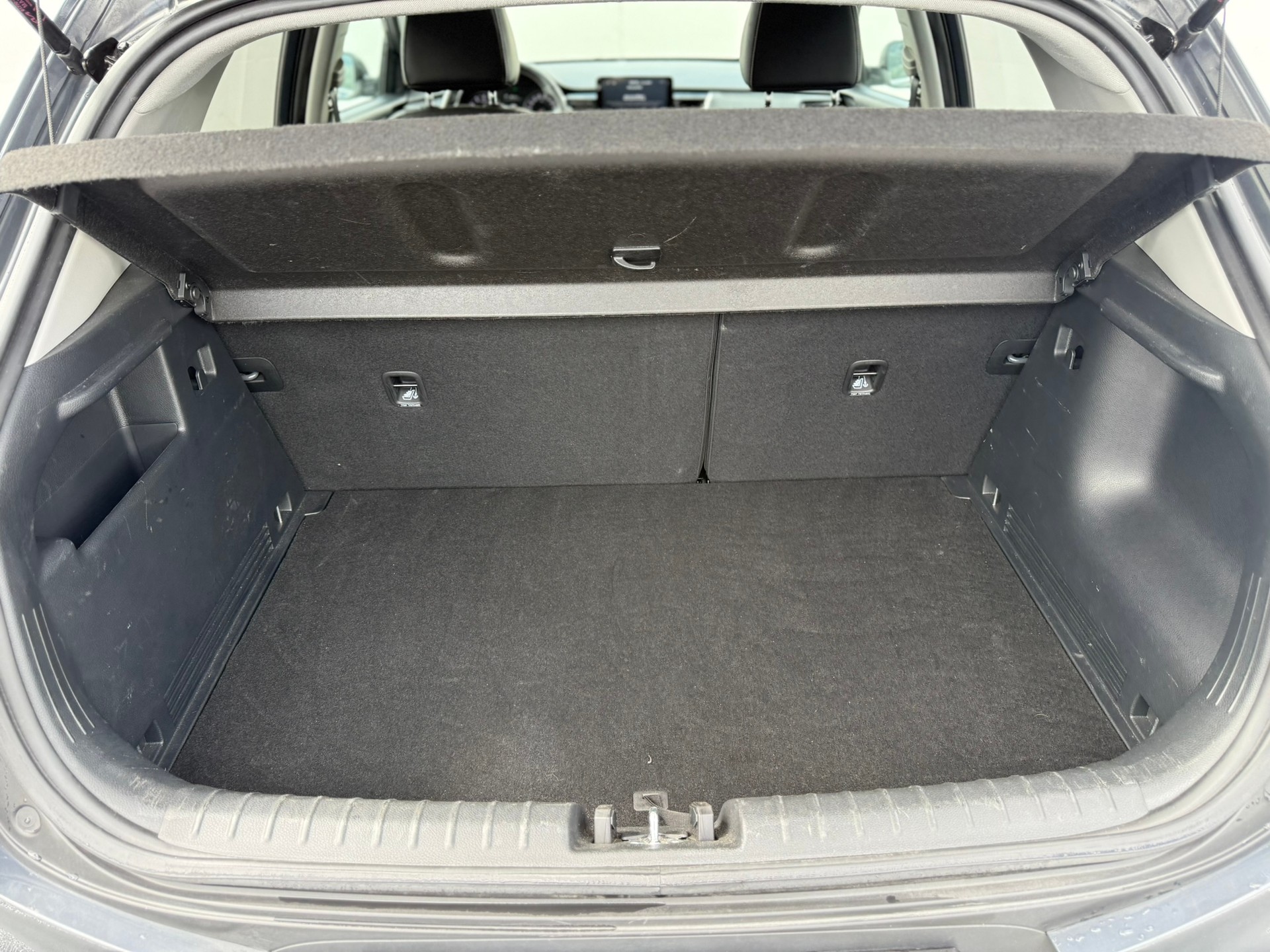 KIA Stonic 1.0 T-GDI GT-Line DCT-image-11
