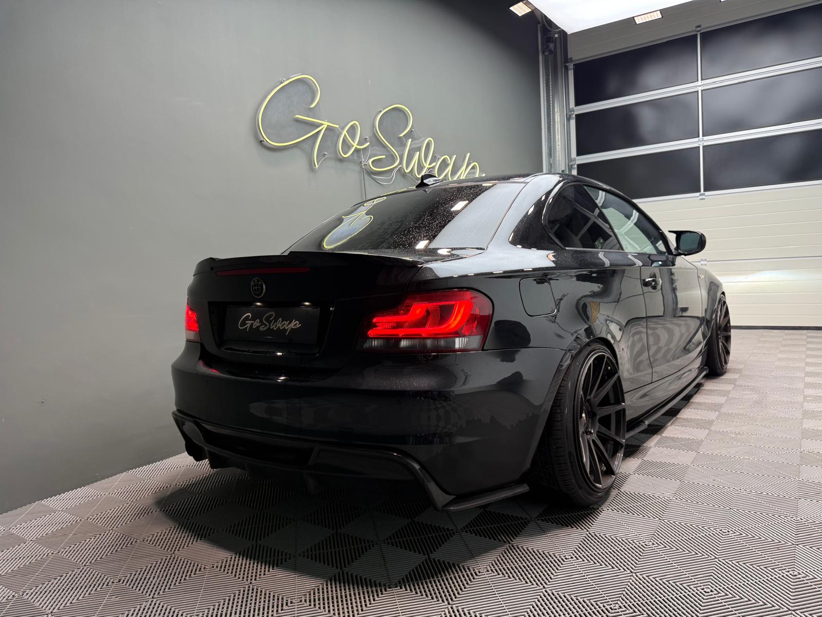 BMW 135i Coupé DSG-showroom-element-1