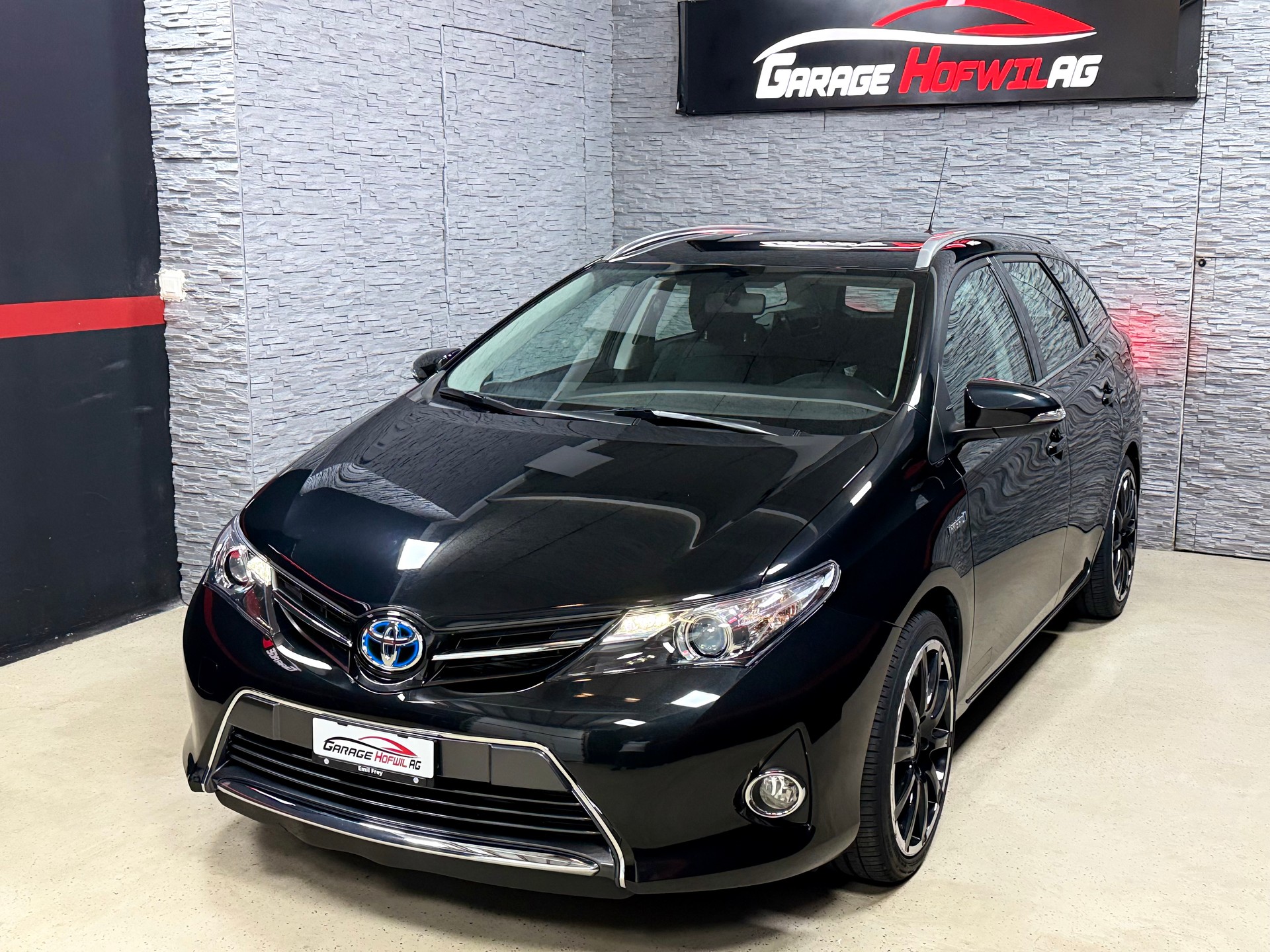 TOYOTA Auris Touring Sports 1.8 16V HYBRID HSD Linea Luna