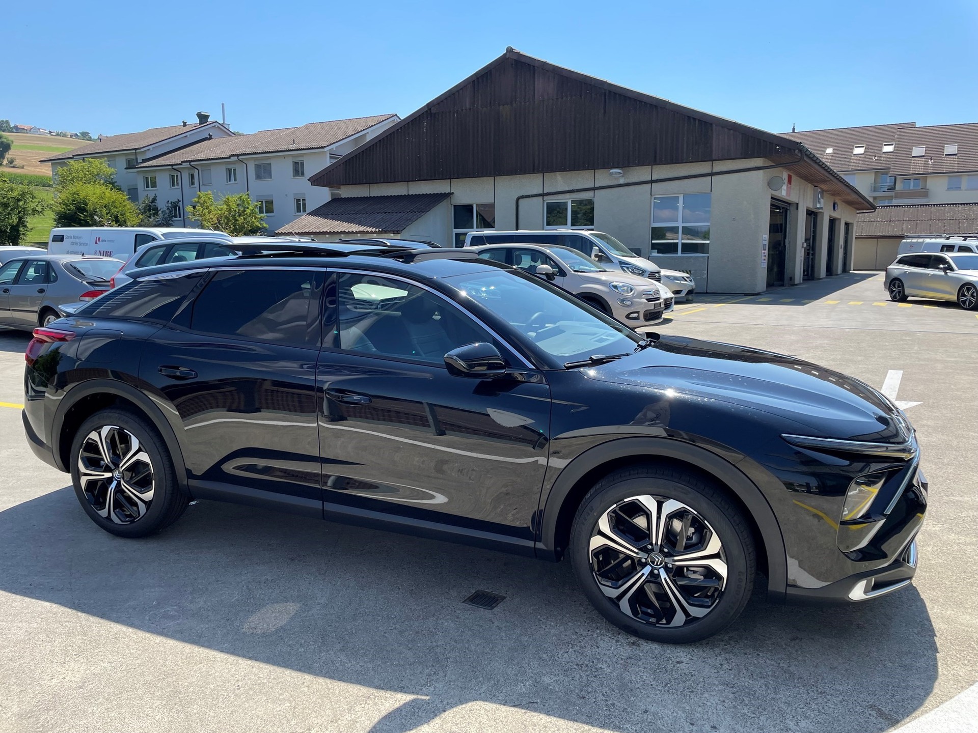 CITROEN C5 X 1.6i PureTech Shine EAT8-showroom-element-2