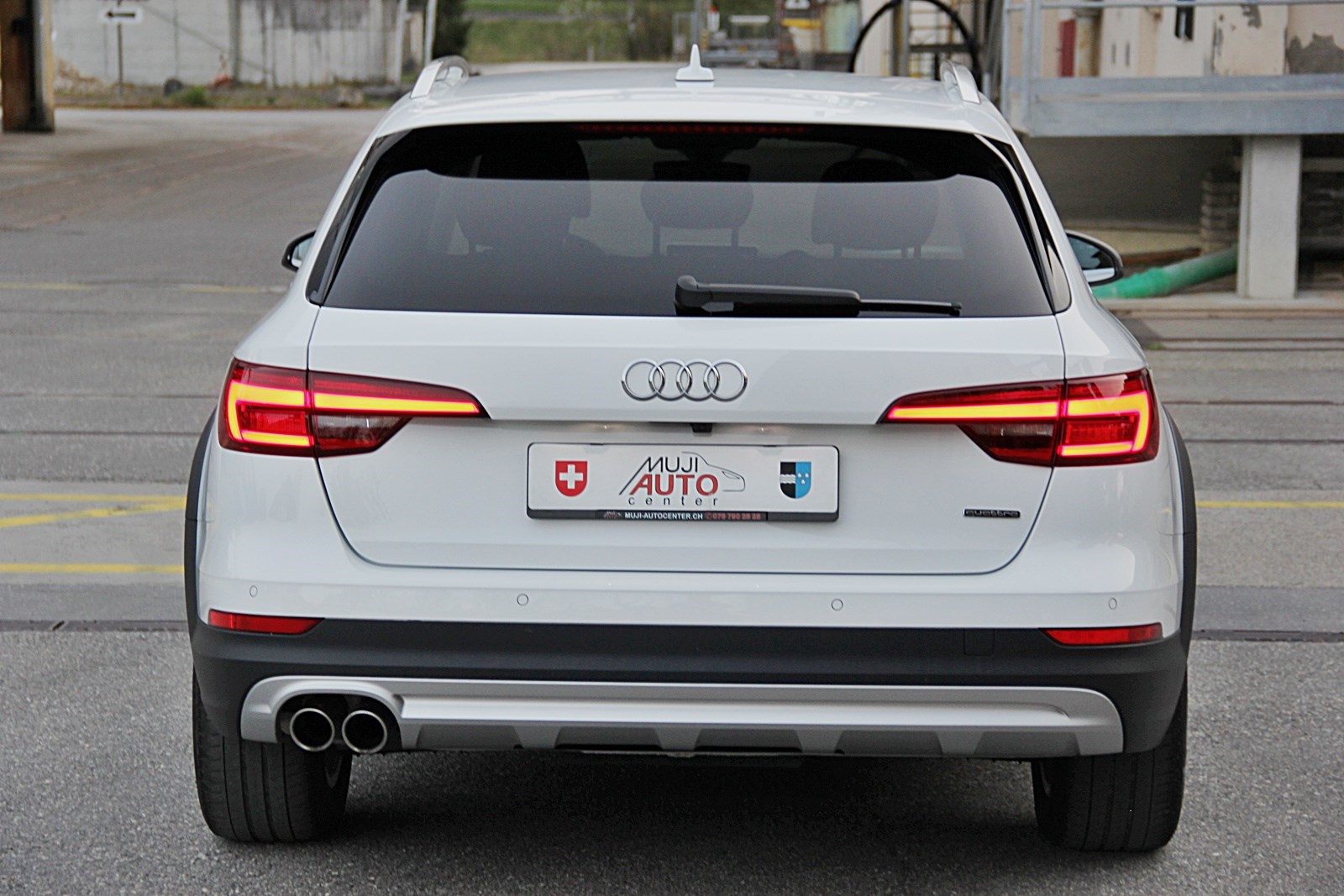 AUDI A4 allroad 3.0 TDI quattro S-tronic-showroom-element-3