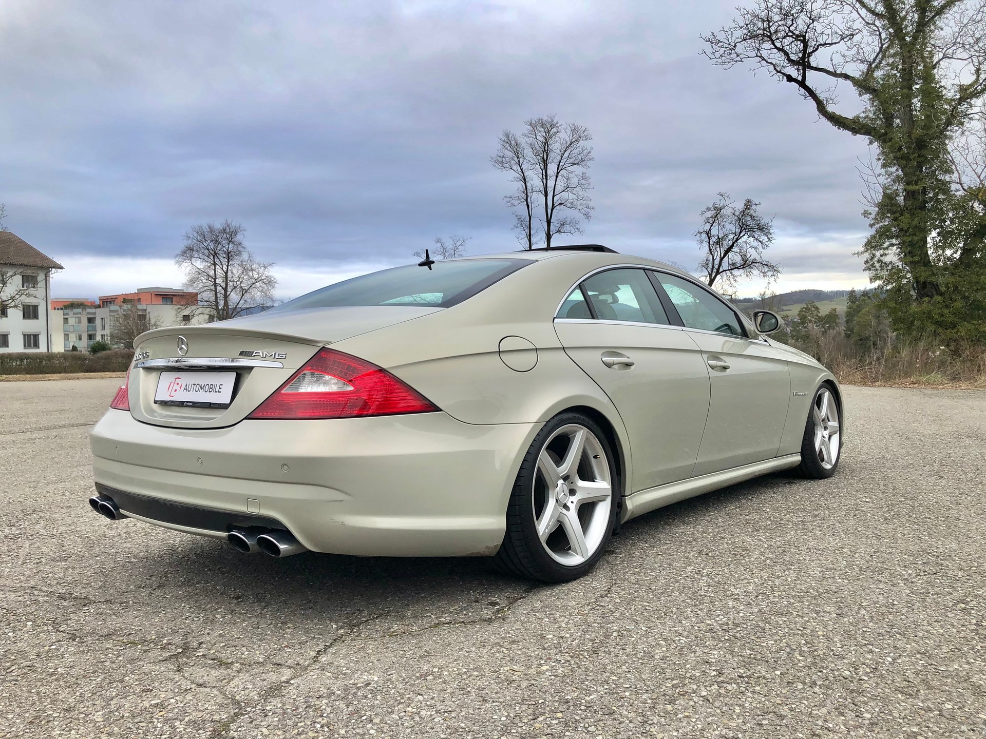 MERCEDES-BENZ CLS 55 AMG Automatic-image-4