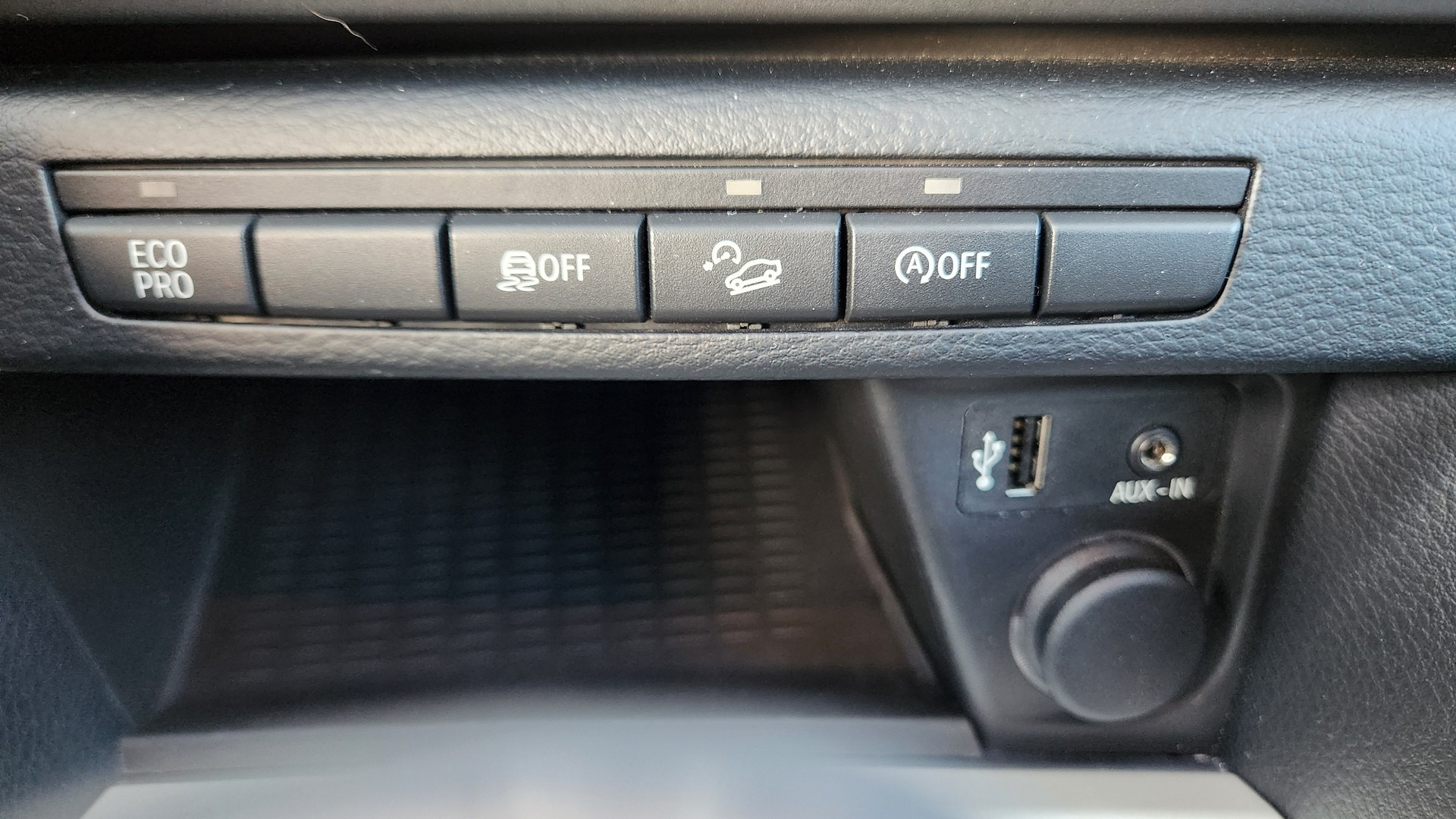 BMW X1 xDrive 20i xLine Steptronic-image-9