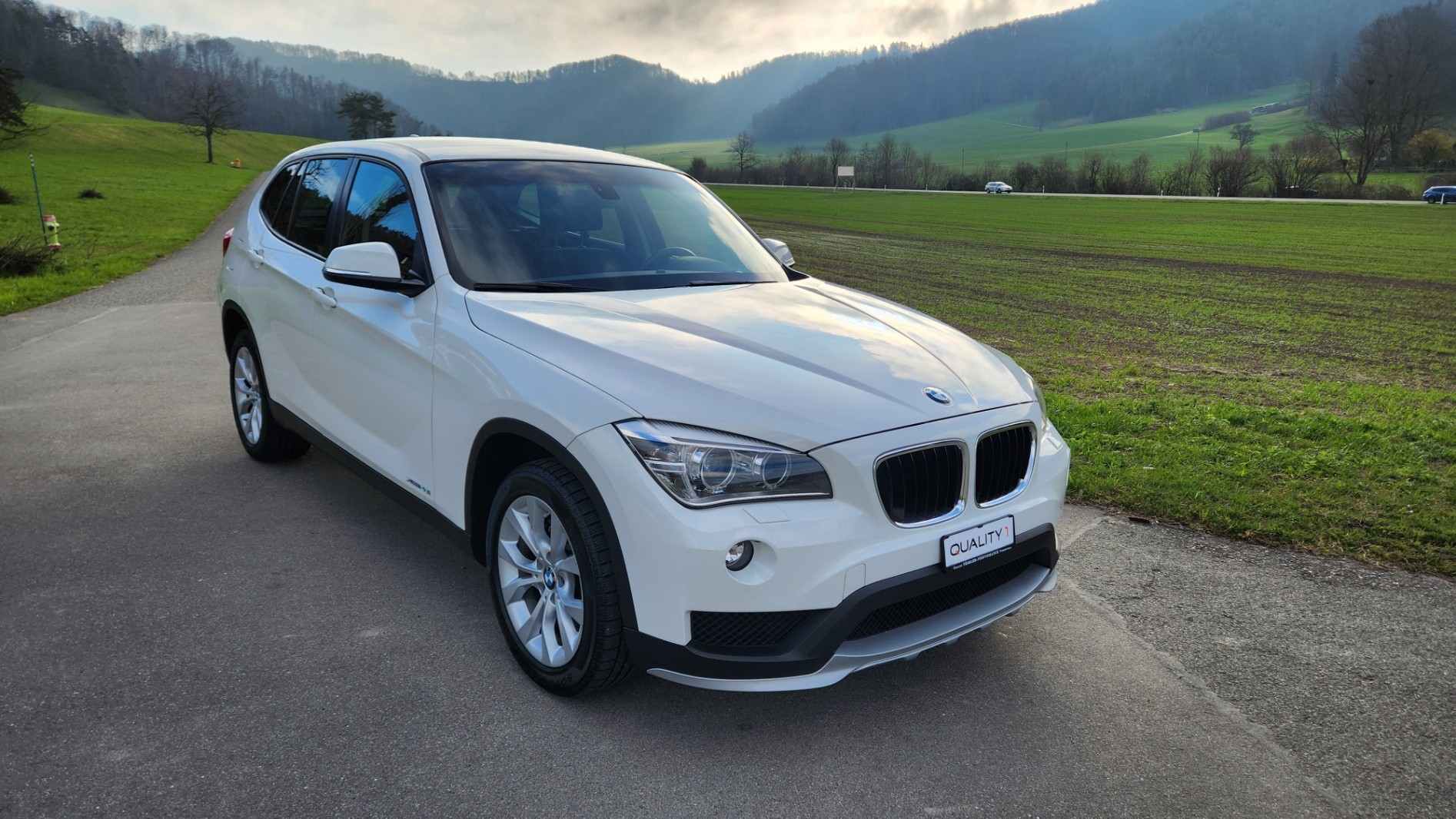 BMW X1 xDrive 20i xLine Steptronic-image-0