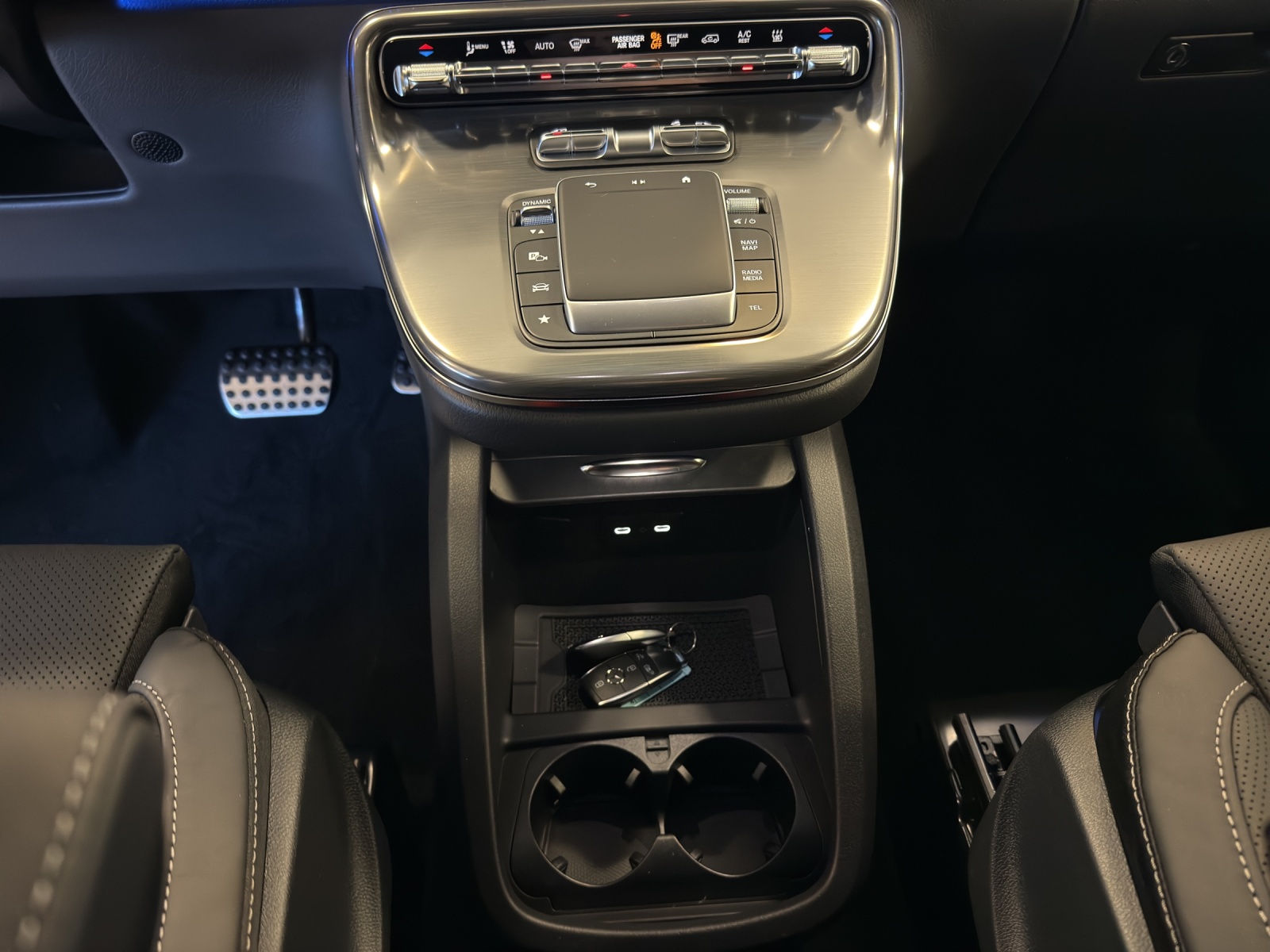 Image MERCEDES-BENZ V-300 V 300 d lang Exclusive 4Matic 9G-Tronic