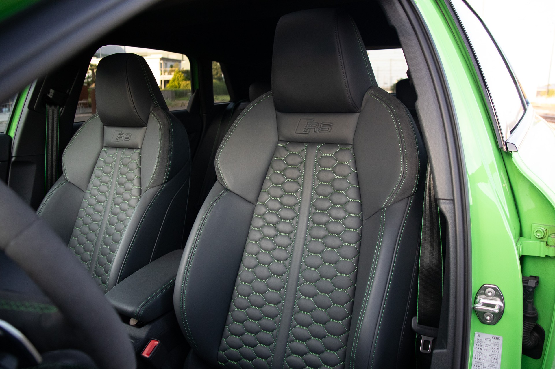 AUDI RS3 Sportback 2.5 TSI quattro S-tronic-image-3