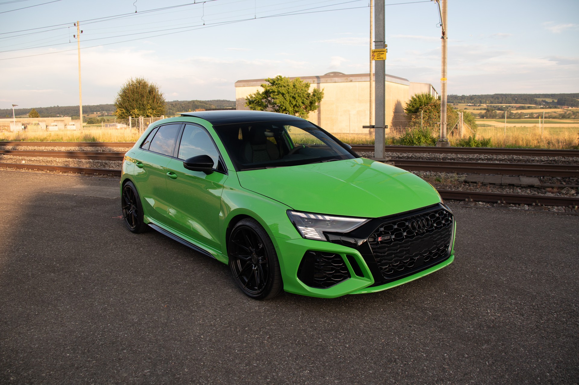 AUDI RS3 Sportback 2.5 TSI quattro S-tronic-image-0