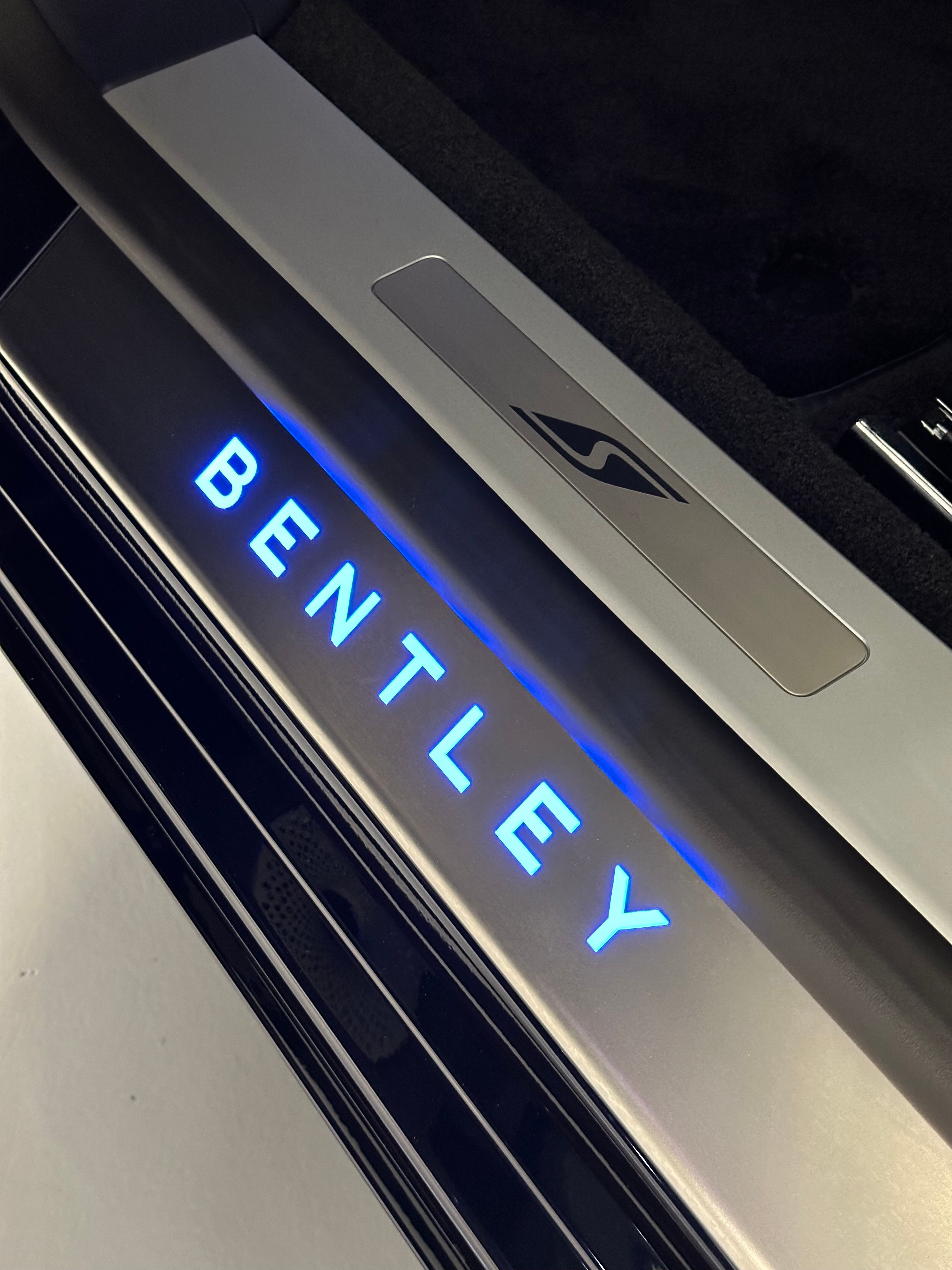 Image BENTLEY FLYING-SPUR Flying Spur 4.0 V8 S