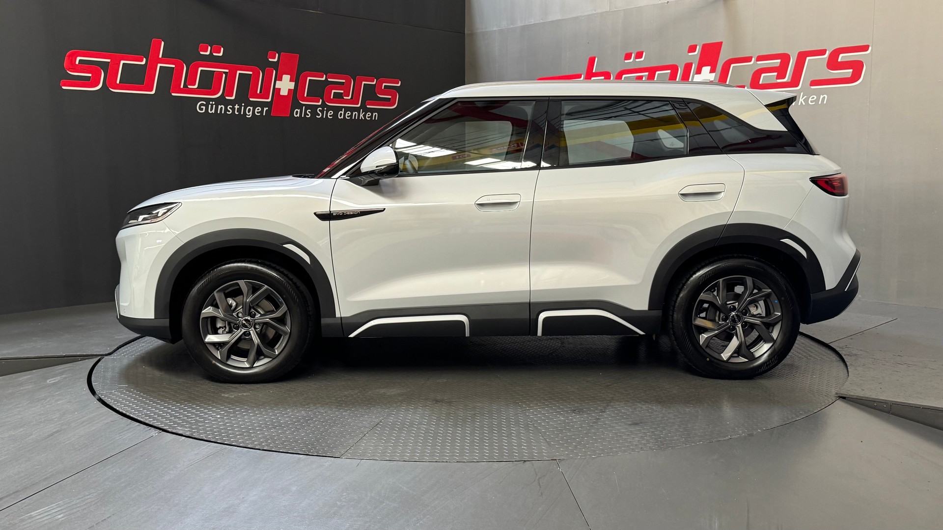 BYD Atto2 45 kWh Boost-showroom-element-2
